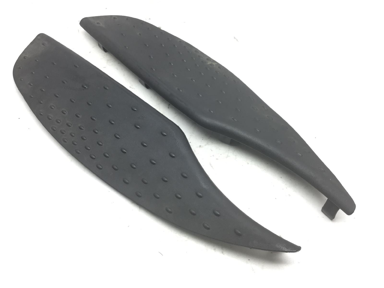 Aprilia scarabeo light 250 coppia tappetini pedana poggiapiedi pavimento 2006 2008 vrb00