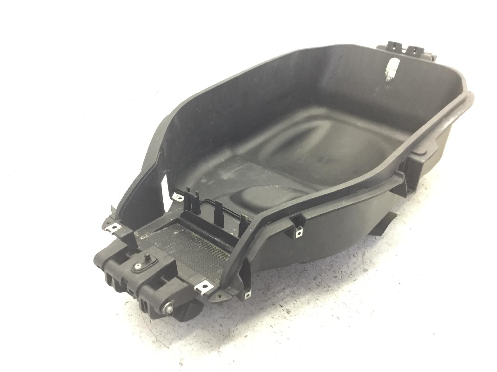 Aprilia scarabeo light 300 carena vano sottosella 2009 2010 vrg00