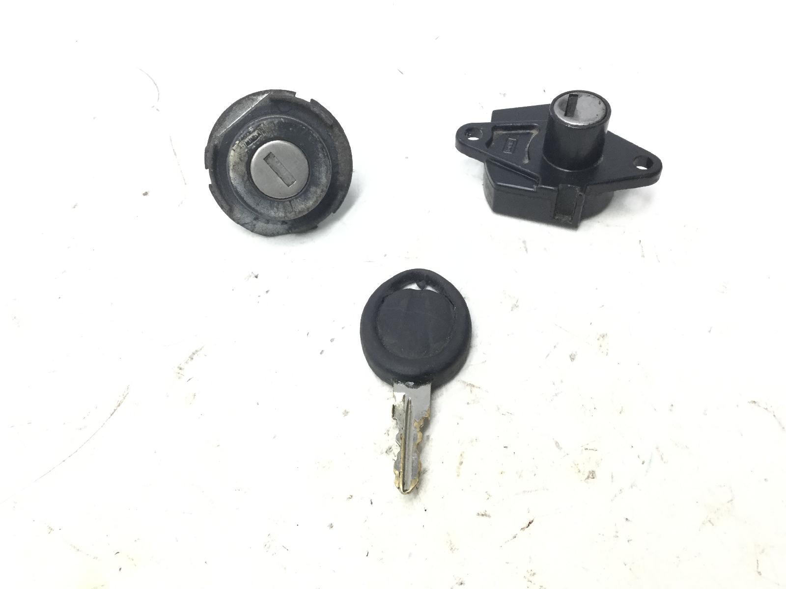 Aprilia scarabeo light 300 blocchetto accensione serratura e chiave 2009 2010 vrg00
