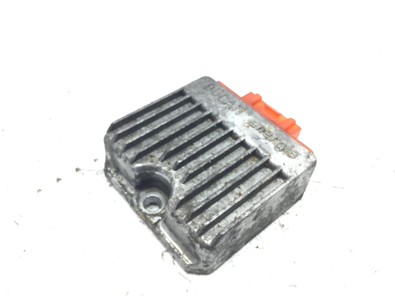 Piaggio vespa et2 50 regolatore di tensione 1997 2001 c1600