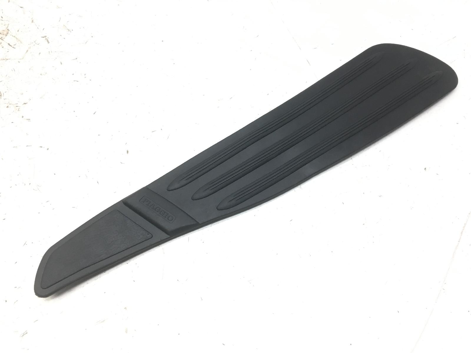 Piaggio vespa et2 50 tappetino sinistro pedana pavimento 1997 2001 c38100