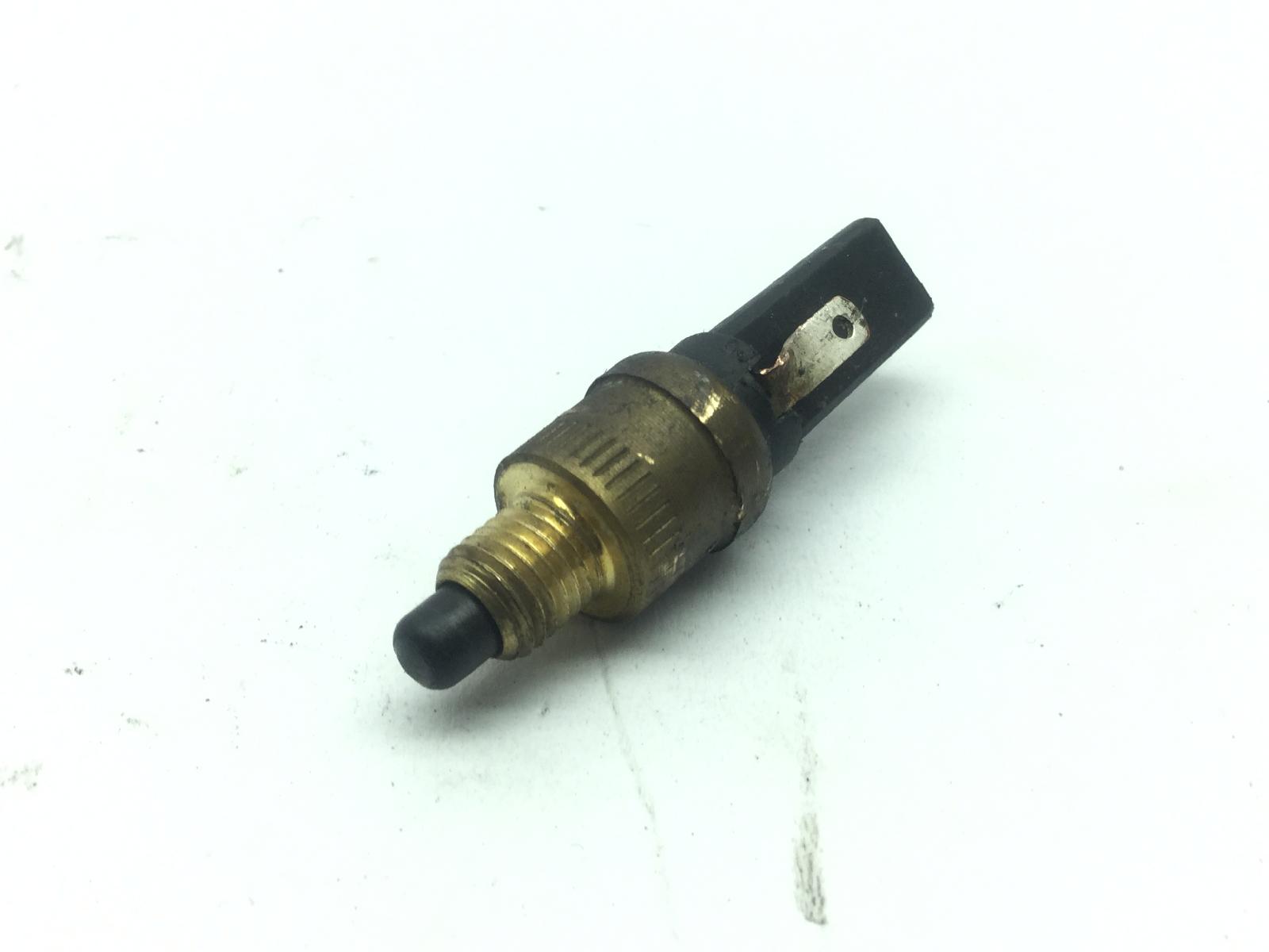 Piaggio vespa et2 50 sensore stop microstop freno anteriore destro 1997 2001 c1600