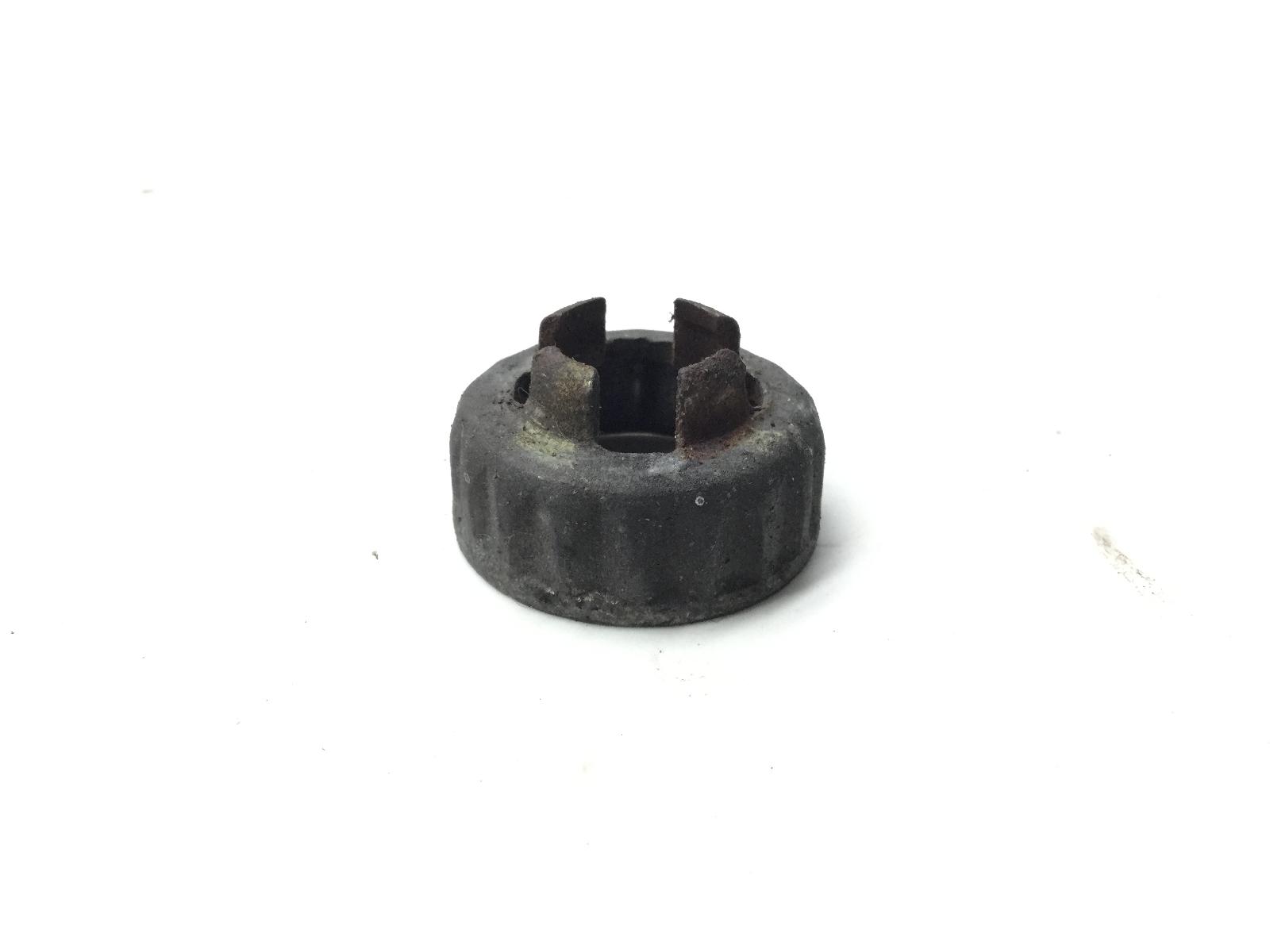 Piaggio vespa et2 50 tappo fermo dado perno ruota 1997 2001 c1600