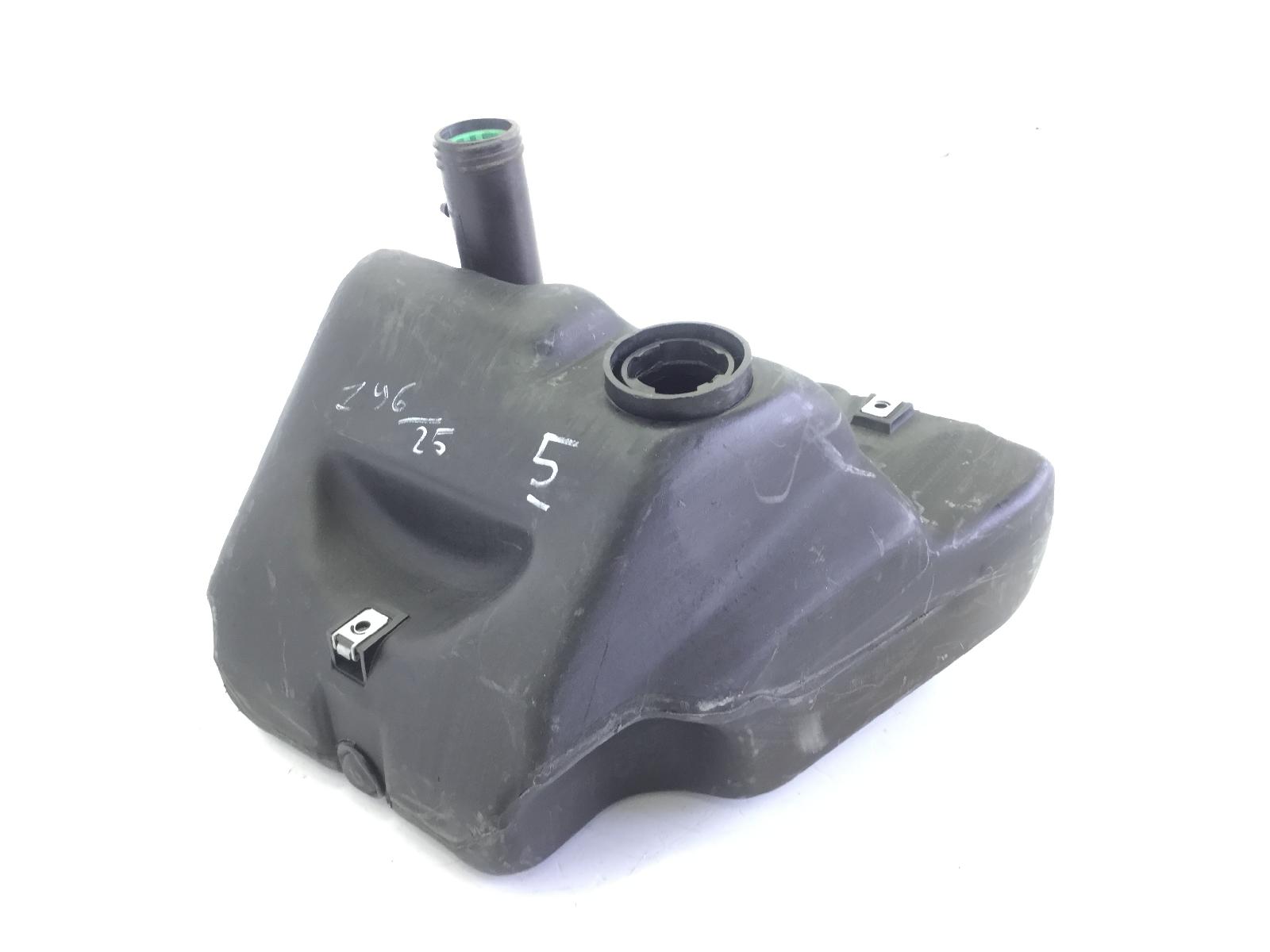 Piaggio vespa et2 50 serbatoio benzina carburante - no tappo 1997 2001 c1600