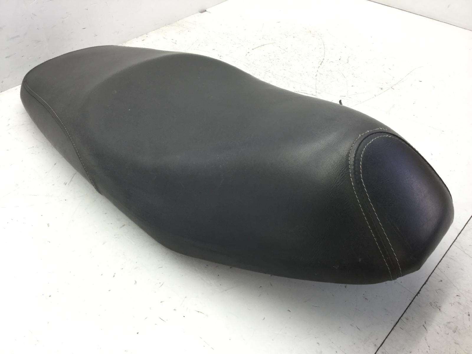 Peugeot tweet 150 sella saddle con strappo su fodera 2016 2016 vgalw2daags
