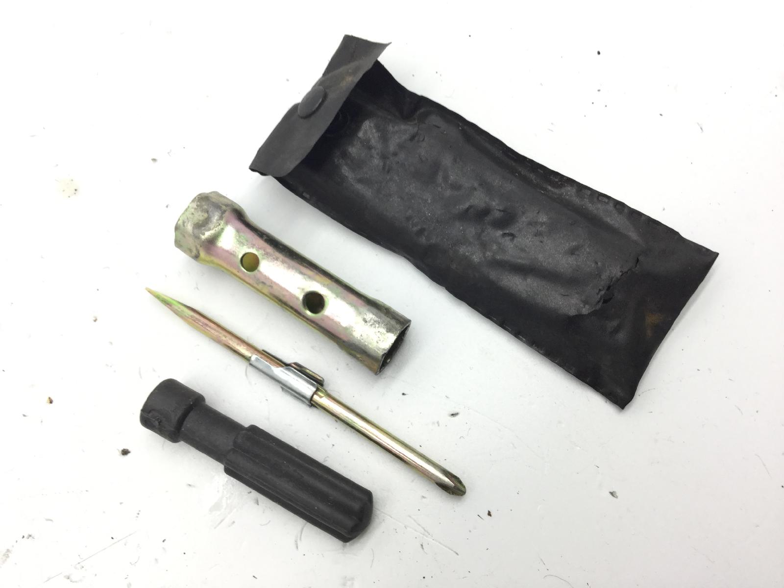 Sym symphony s 4t 50 kit attrezzi di bordo fornito come da foto 2012 2014 lxmay05wxex
