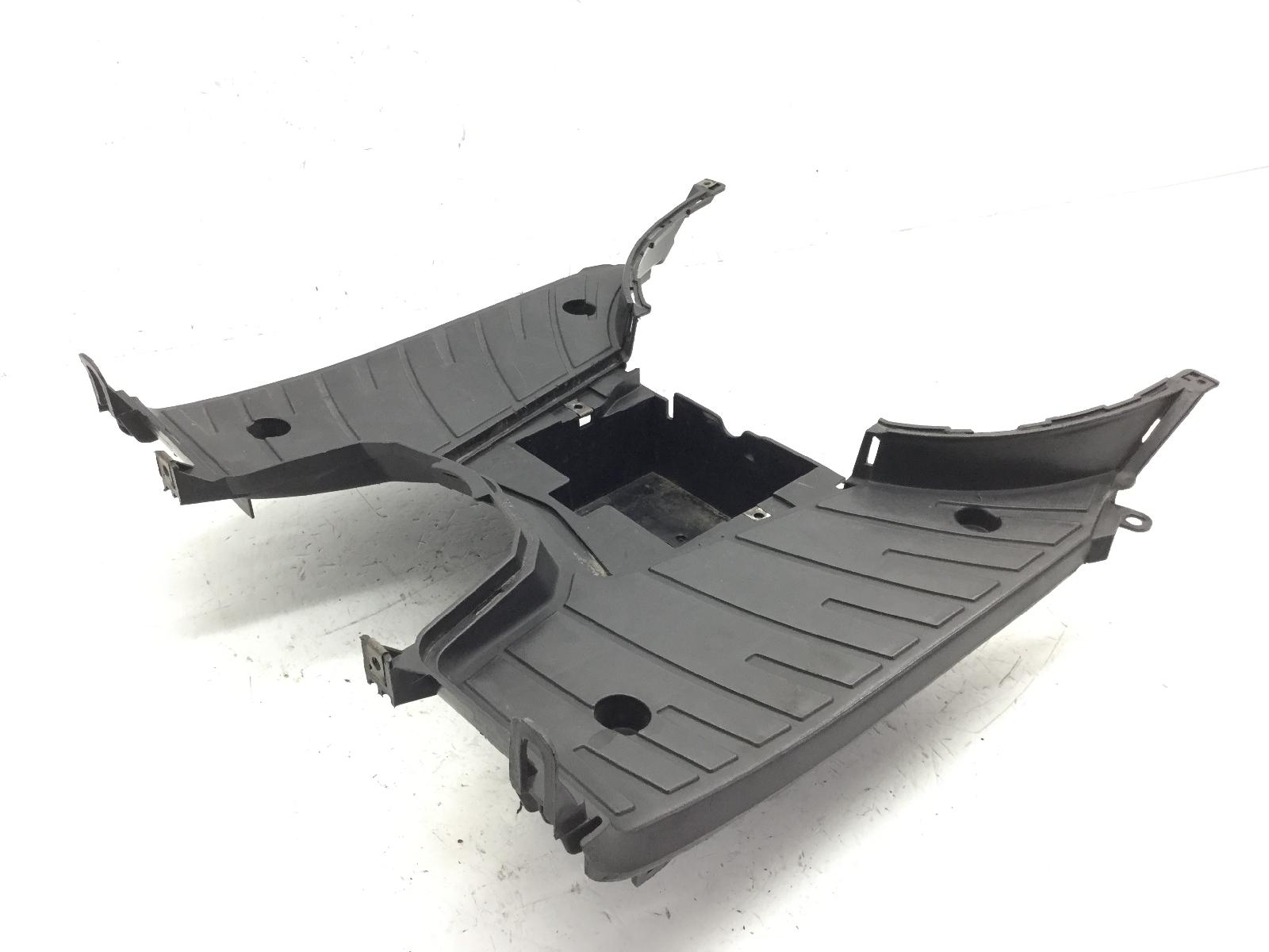 Benelli caffe' nero 150 carena pedana pavimento poggiapiedi 2011 2011 t1310