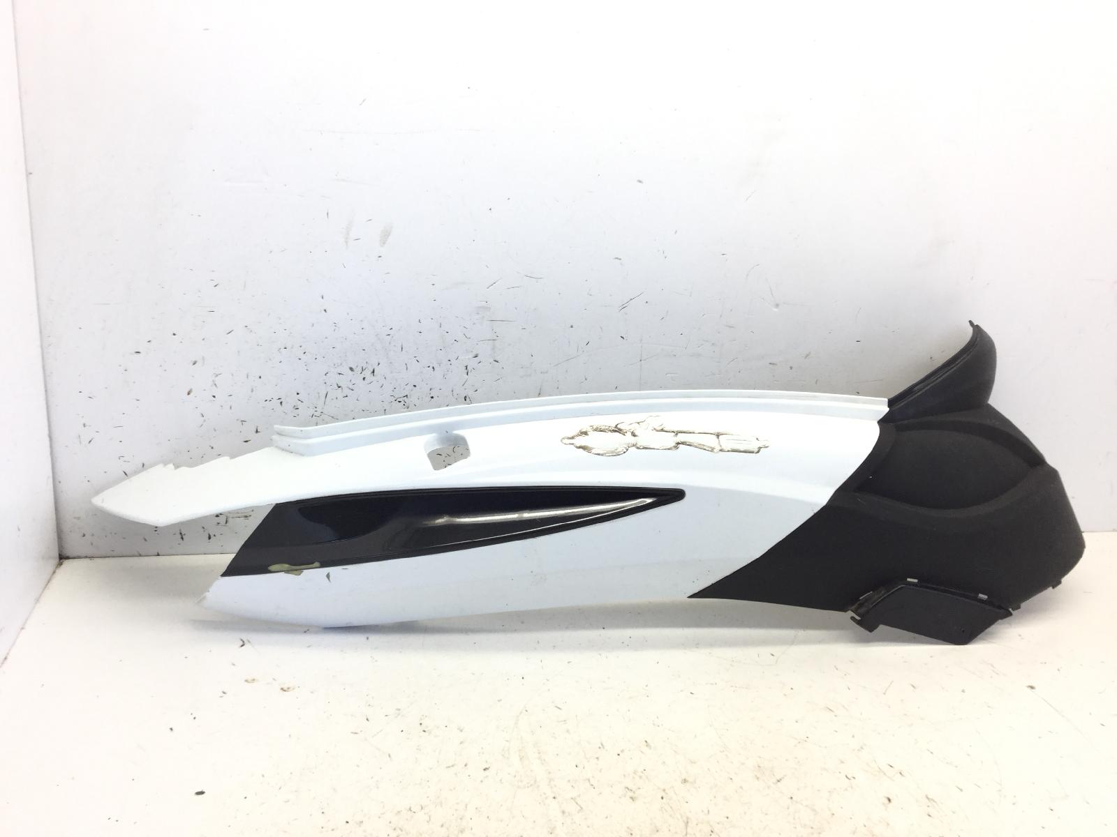 Benelli caffe' nero 150 carena fiancata posteriore destra 2011 2011 t1310