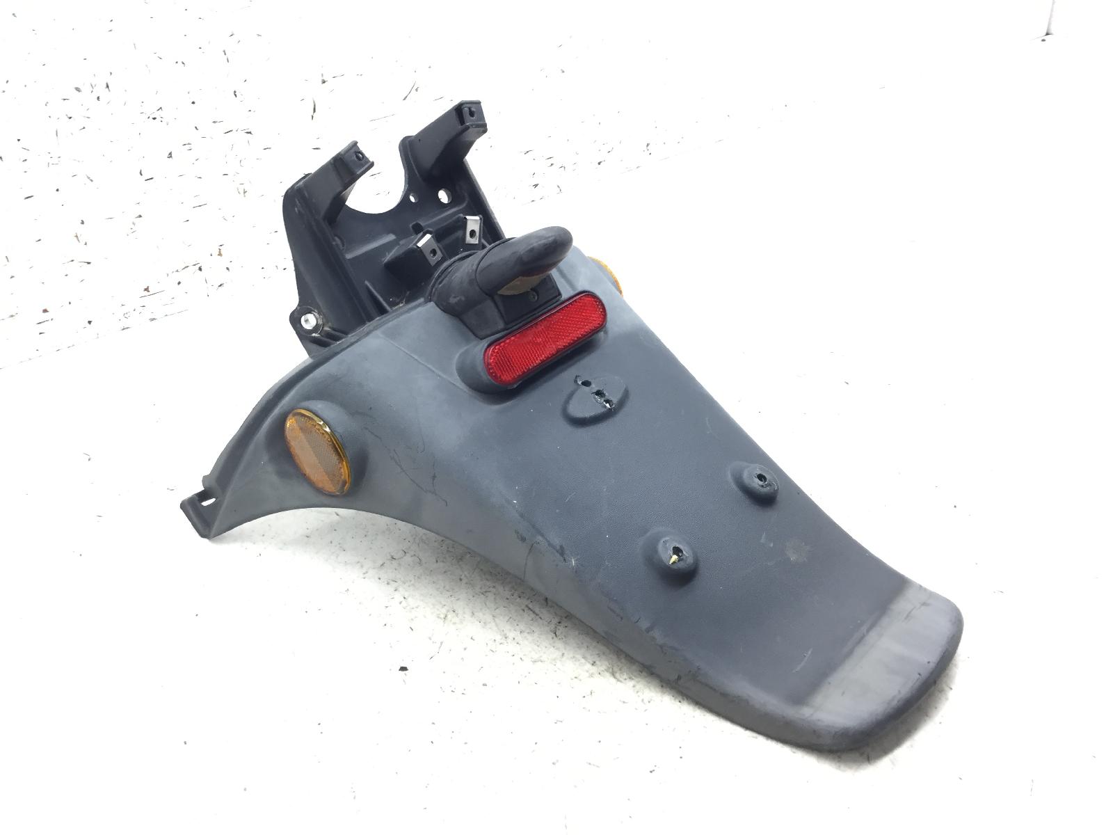 Piaggio fly 125 parafango posteriore portatarga e luce 2005 2007 m42100