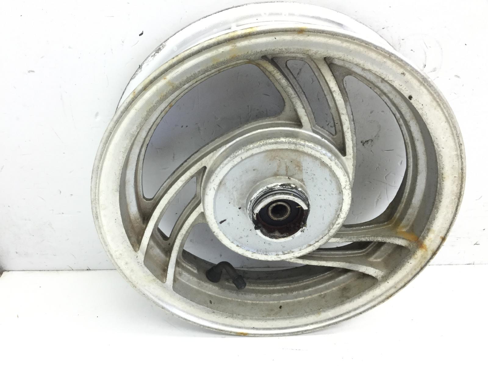 Malaguti malbo line dvd 50 cerchio ruota anteriore 2.15x10 2010 2012 lv7ag6400ca.....
