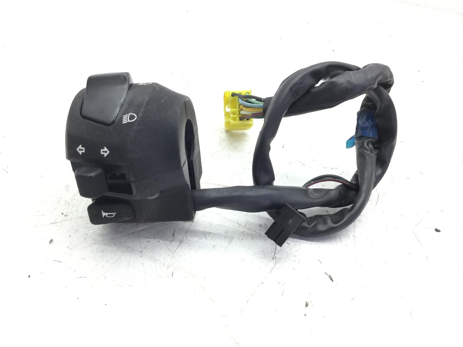 Suzuki burgman uh 125 commutatore devio luci sinistro 2009 2009 cc111