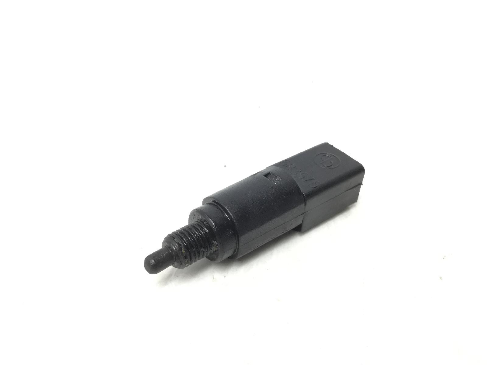 Piaggio beverly 125 sensore stop microstop freno anteriore destro 2004 2005 m28400