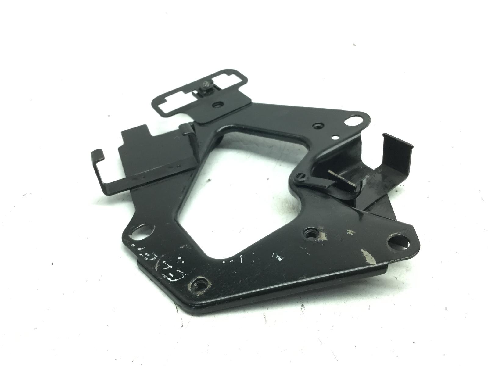 Kawasaki gpz a1 a2 550 staffa supporto rele' impianto elettrico 1984 1985 zx550a