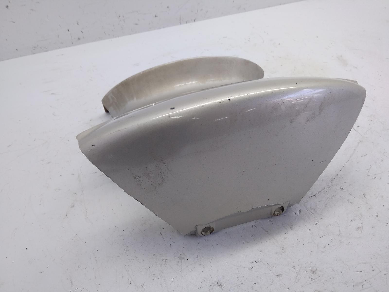 Mbk yp skyliner 125 carena coperchio fiancate posteriori * 2 attacchi rotti 1998 2000 se022