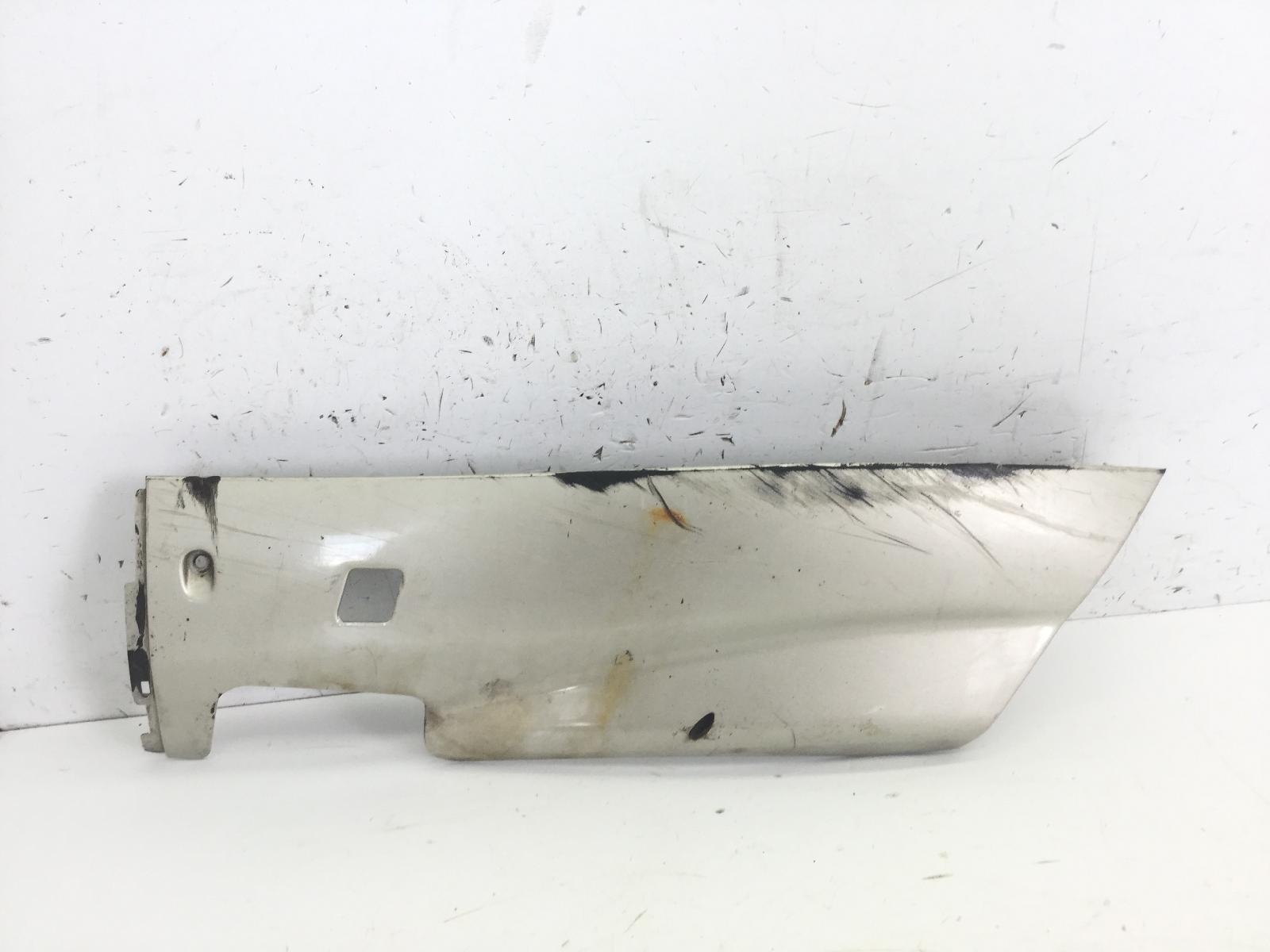 Mbk yp skyliner 125 carena sottopedana sinistra - attacco rotto 1998 2000 se022