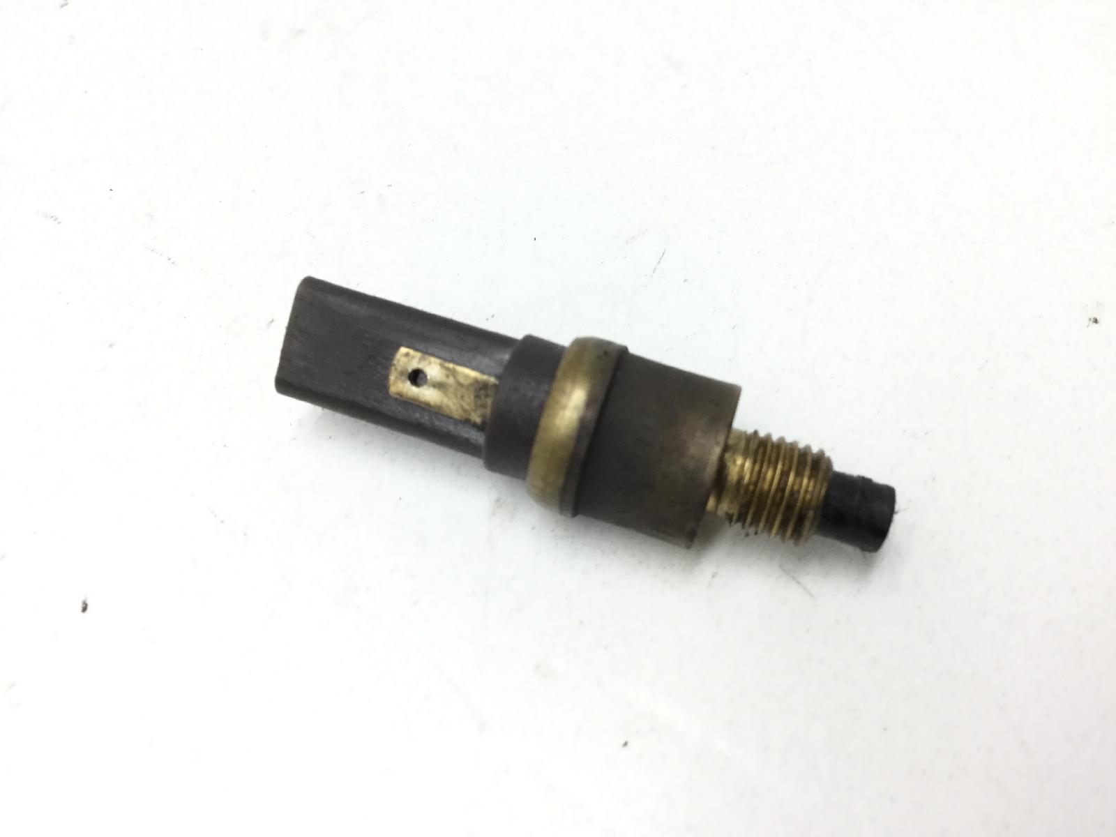 Mbk yp skyliner 125 sensore pulsante stop microstop freno posteriore 1998 2000 se022