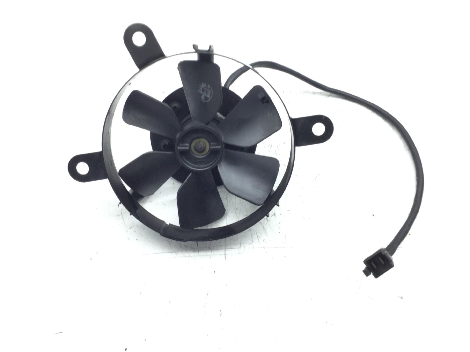 Suzuki uc epicuro 150 elettroventola radiatore 1999 2001 ay111