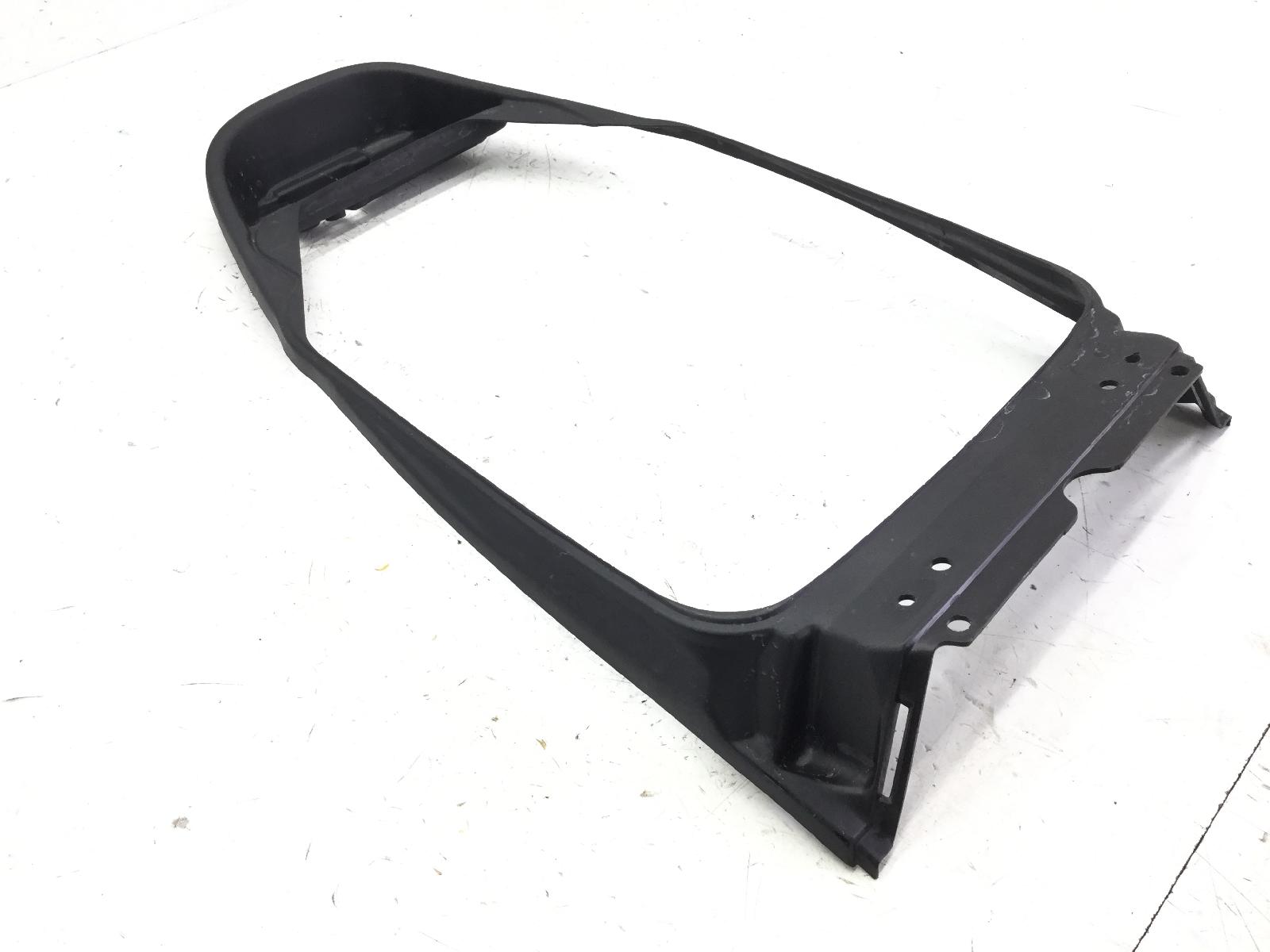 Suzuki uc epicuro 150 cornice carena vano sottosella 1999 2001 ay111