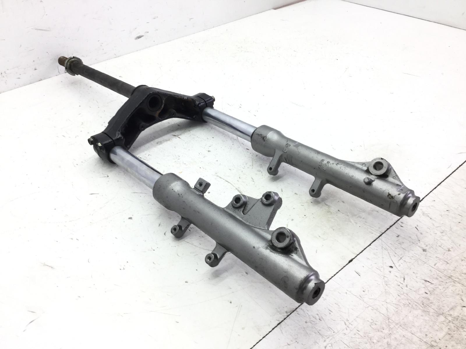 Suzuki uc epicuro 150 forcella con segni su steli parte alta 1999 2001 ay111
