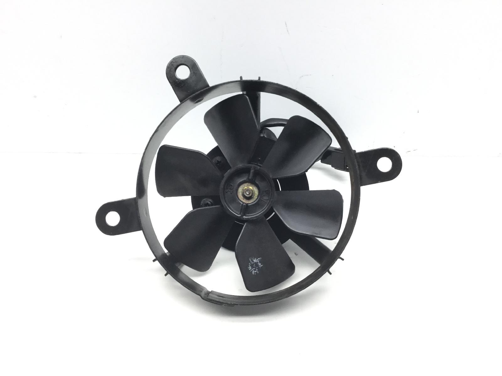 Suzuki uc epicuro 150 elettroventola radiatore 1999 2001 ay111