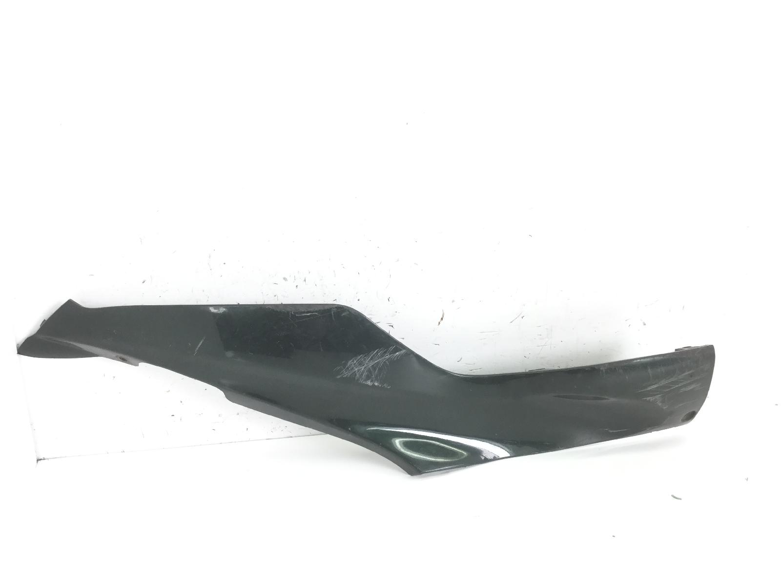Suzuki uc epicuro 150 carena sottopedana destra 1999 2001 ay111