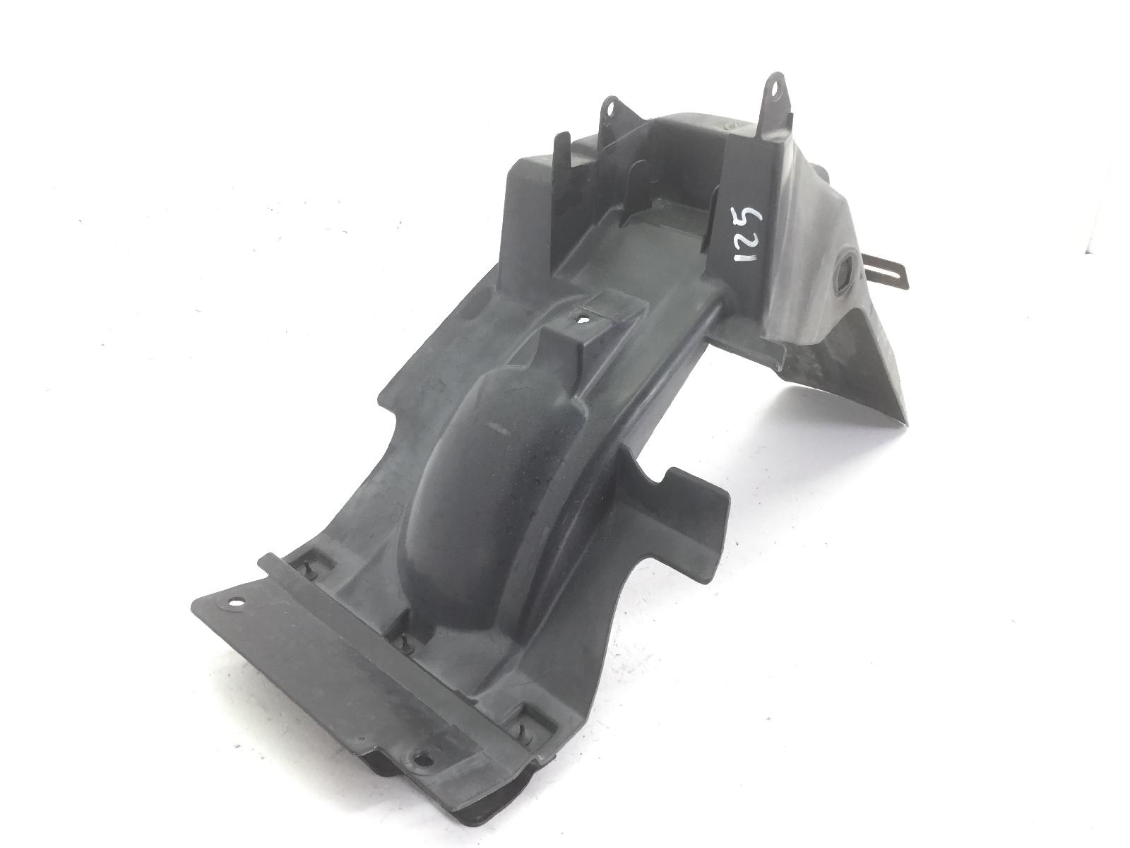 Suzuki uc epicuro 150 parafango posteriore interno sottocoda portatarga 1999 2001 ay111