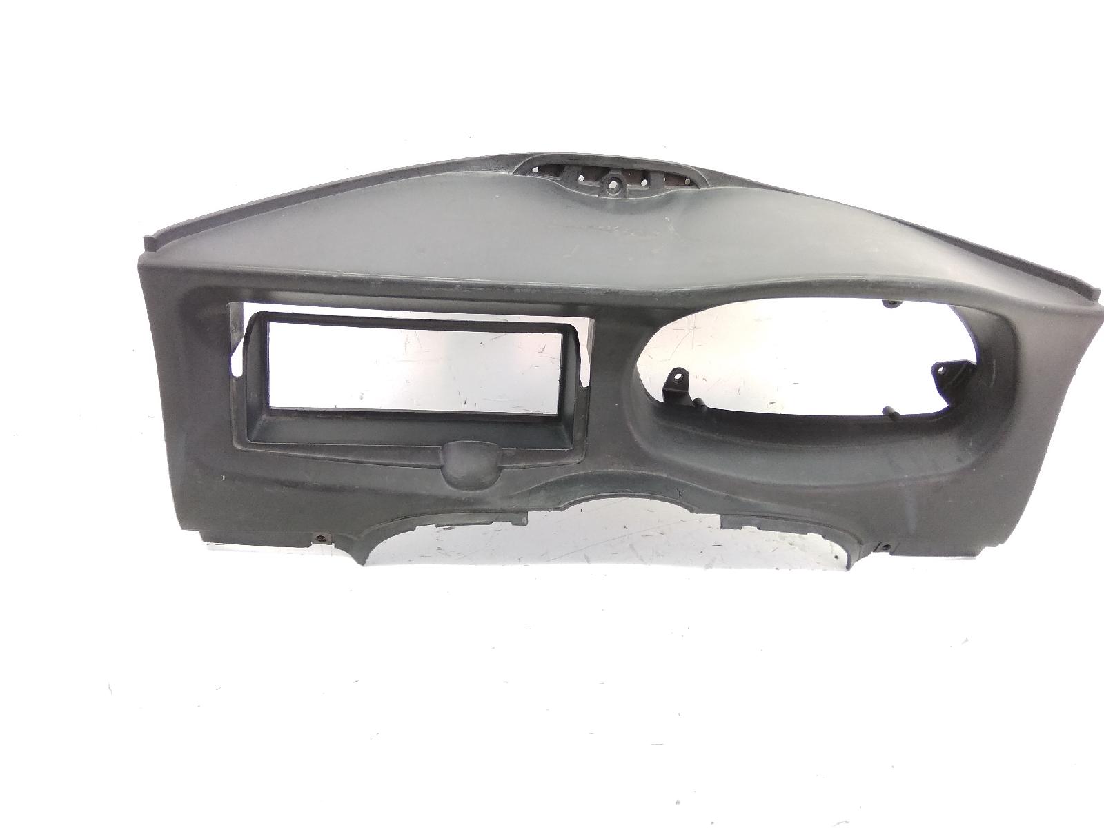 Renault full time benelli adiva 150 carena controscudo retroscudo superiore 2005 2005 zbnd101011....