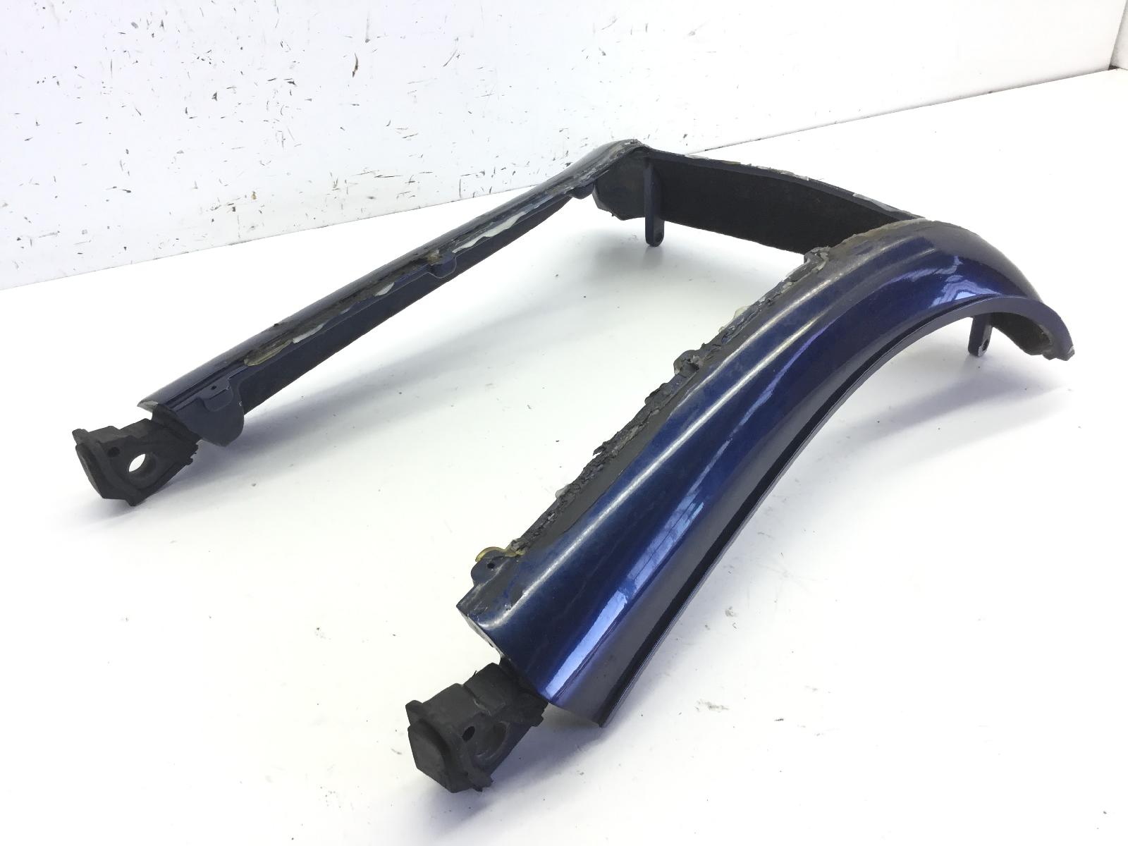 Renault full time benelli adiva 150 montante lunotto posteriore 2005 2005 zbnd101011....
