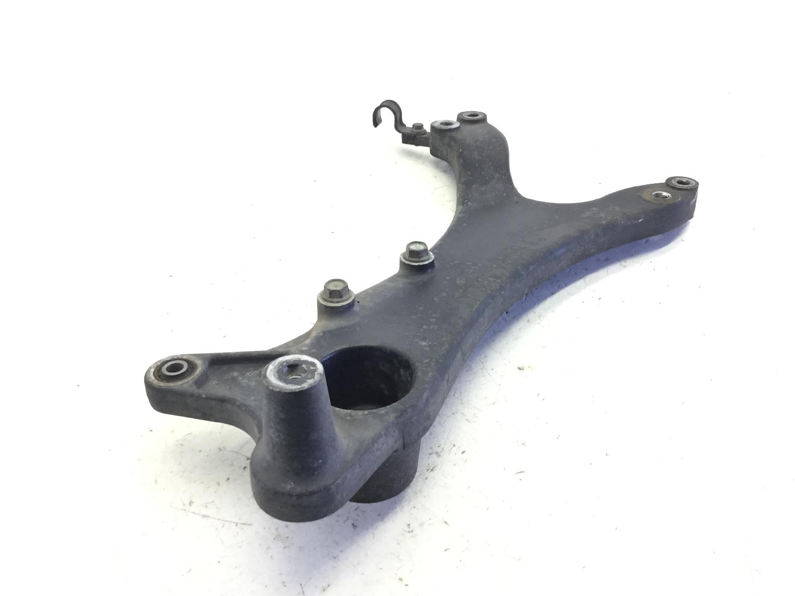 Kymco agility r16 4t 125 staffa supporto scarico marmitta 2012 2012 c20000