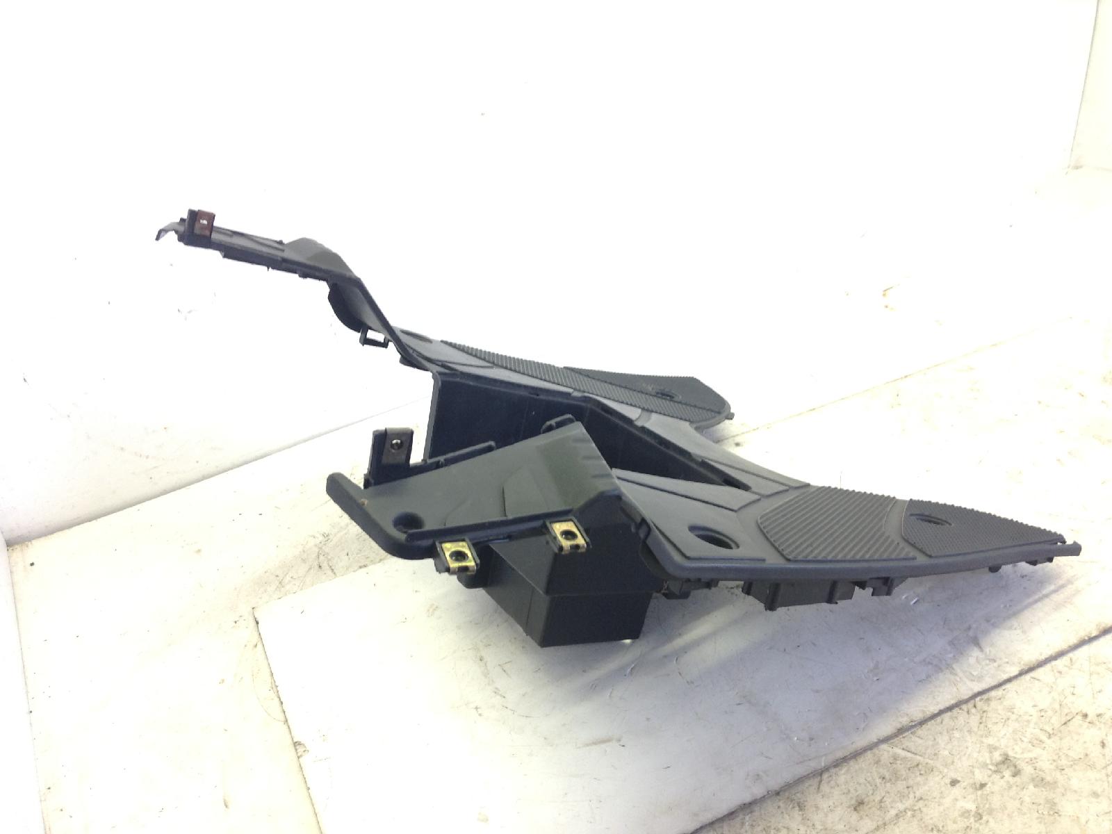 Kymco agility r16 4t 125 carena pedana pavimento poggiapiedi 2012 2012 c20000