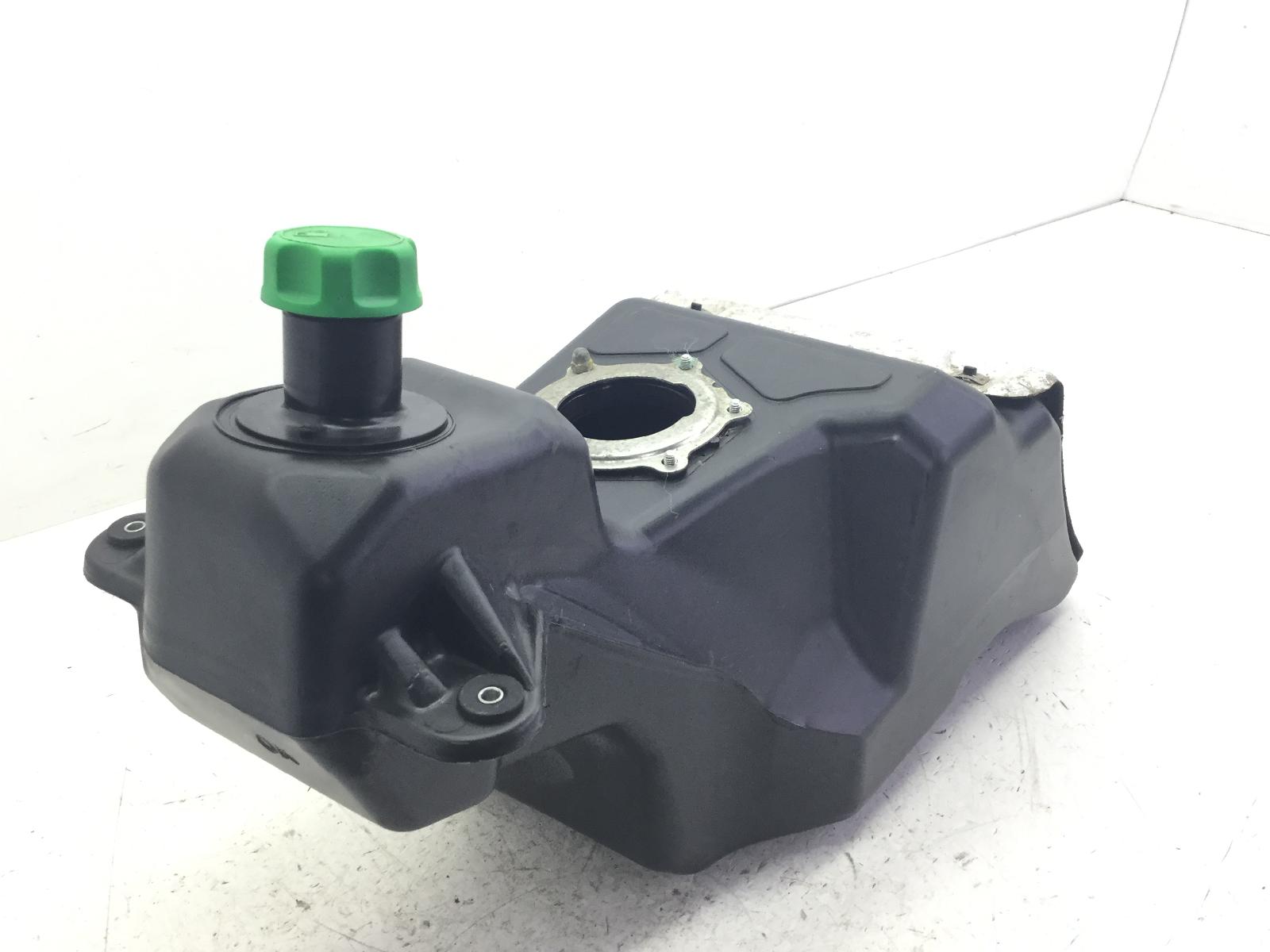 Yamaha x-max yp r momodesign 400 serbatoio benzina carburante e tappo 2014 2014 sh071-sh075