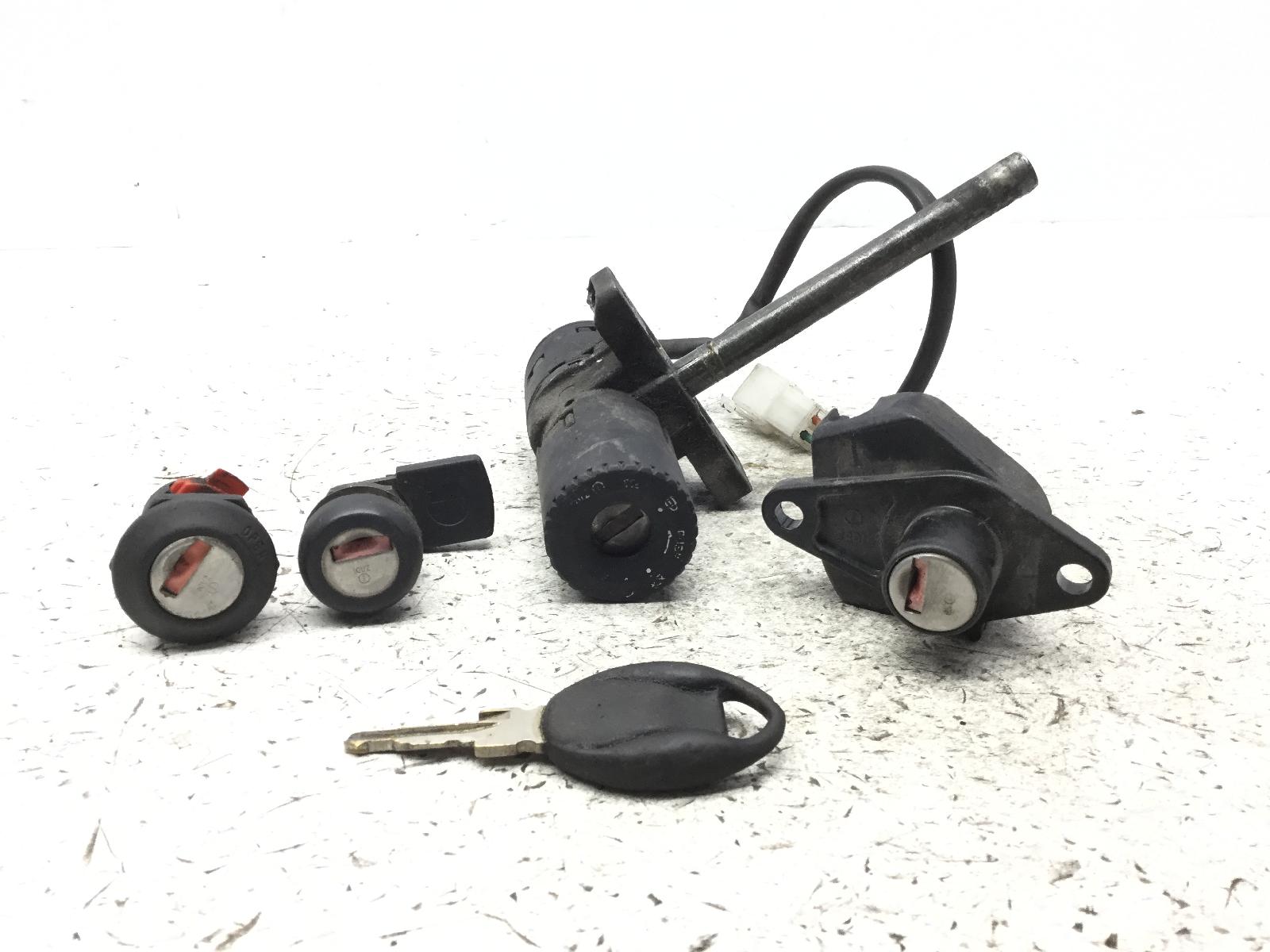 Aprilia atlantic 250 blocchetto chiave accensione e serrature 2003 2005 spb