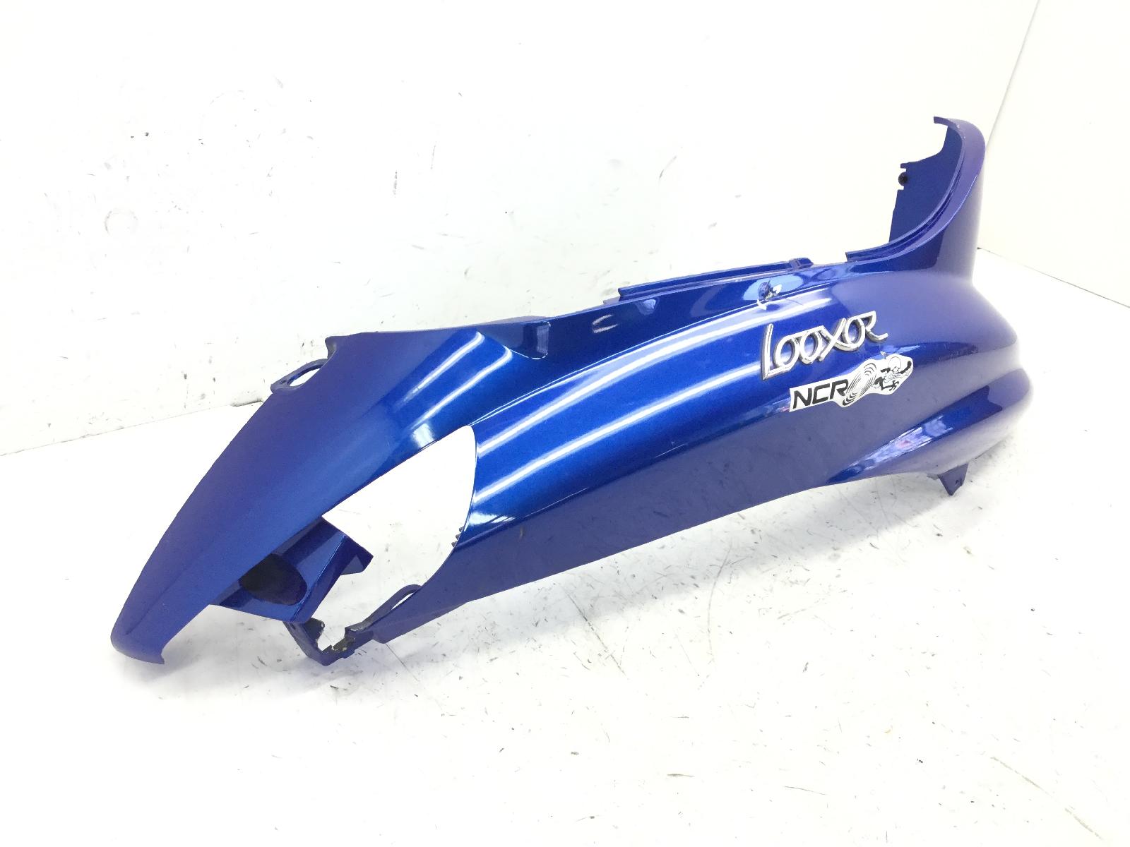 Peugeot looxor 125 carena fiancata posteriore destra con attacco rotto 2004 2004 vgap2aaaa