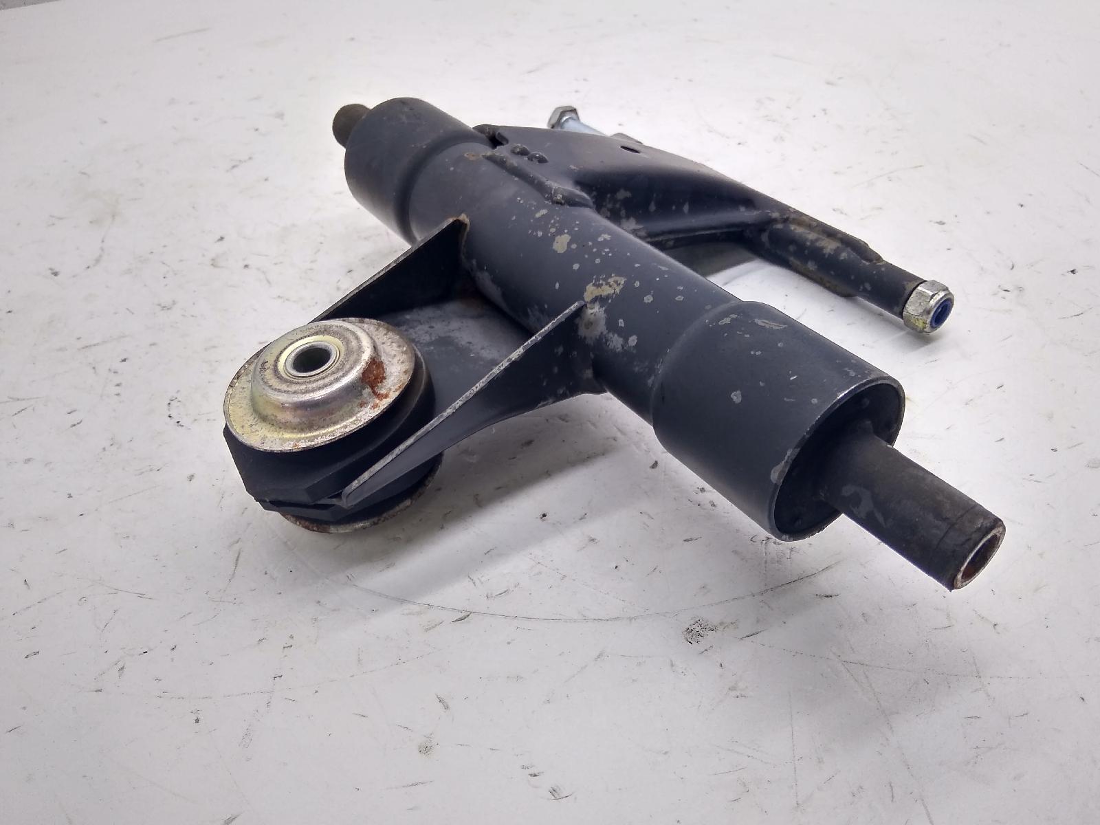 Piaggio vespa lx 4v 4t 50 staffa supporto motore 2009 2013 c38700