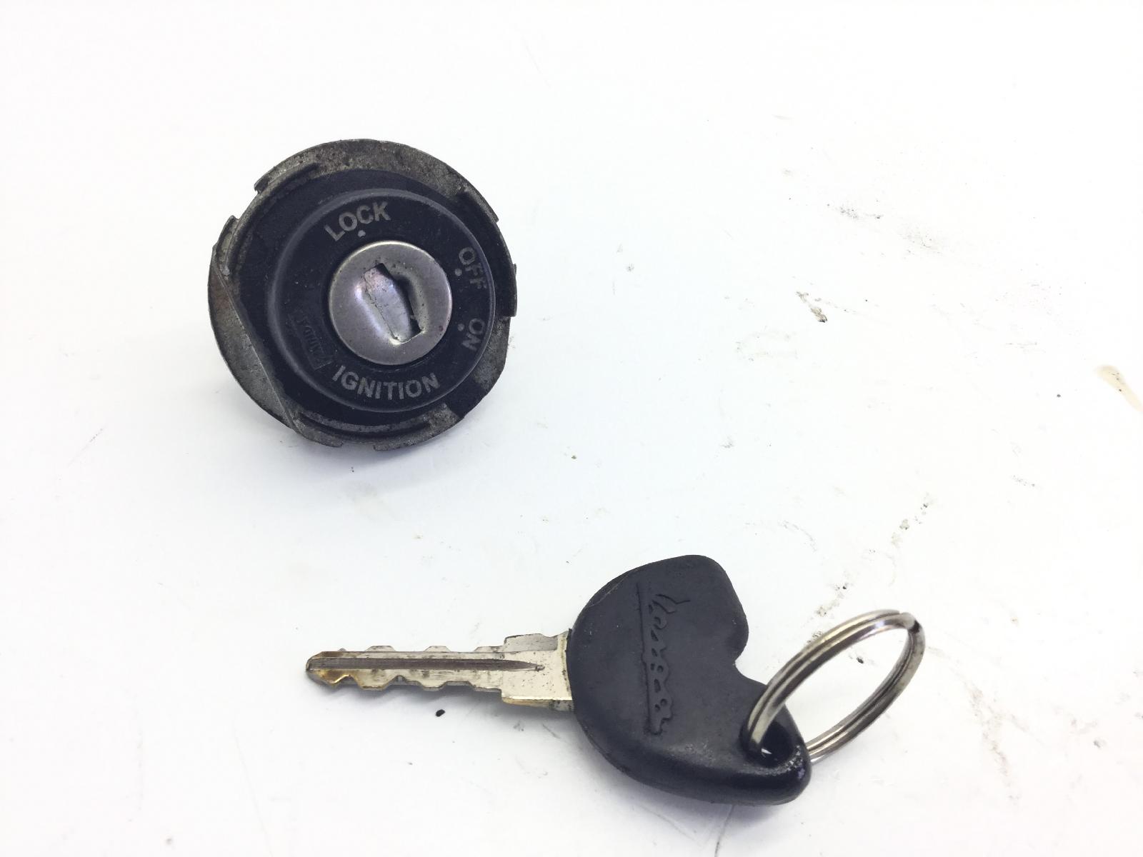 Piaggio vespa lx 4v 4t 50 blocchetto accensione e chiave 2009 2013 c38700