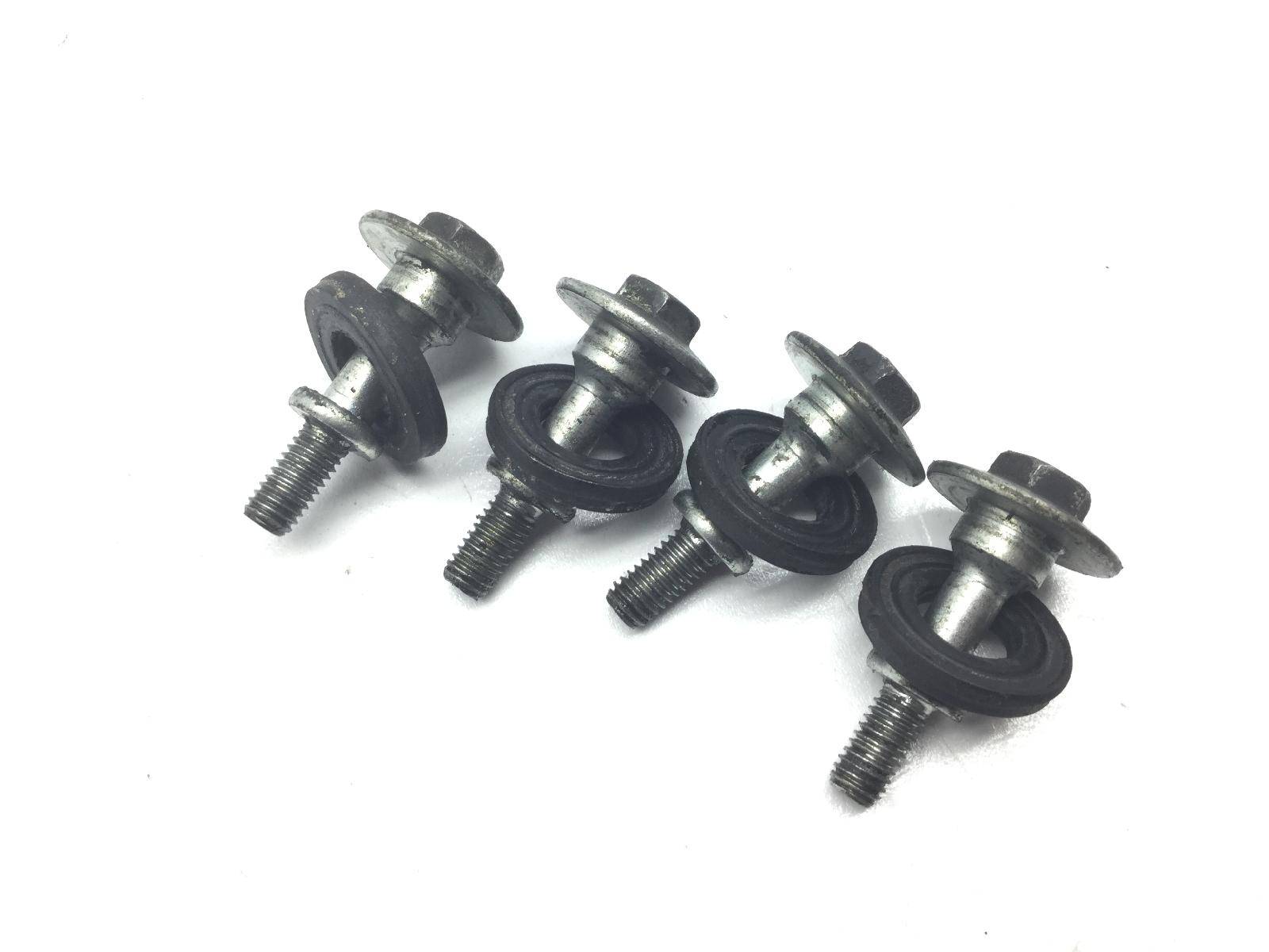 Piaggio vespa lx 4v 4t 50 kit 4 viti carter coperchio testa con gommini 2009 2013 c38700