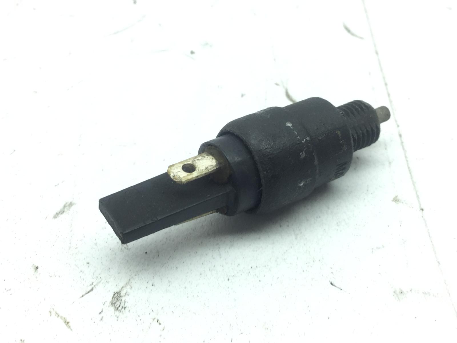 Piaggio vespa lx 4v 4t 50 sensore stop microstop freno anteriore destro 2009 2013 c38700