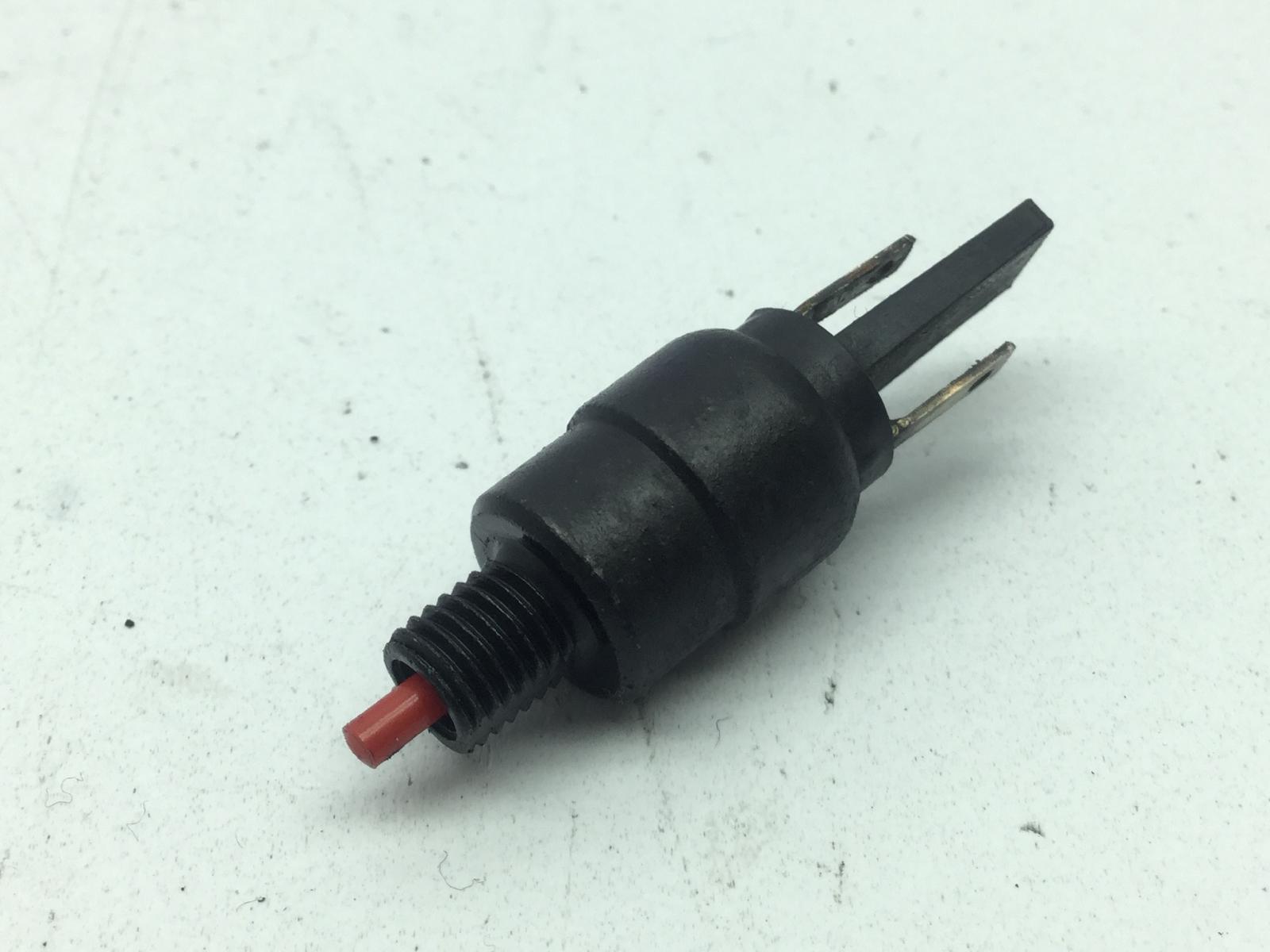 Piaggio vespa lx 4v 4t 50 sensore stop microstop freno anteriore destro 2009 2013 c38700