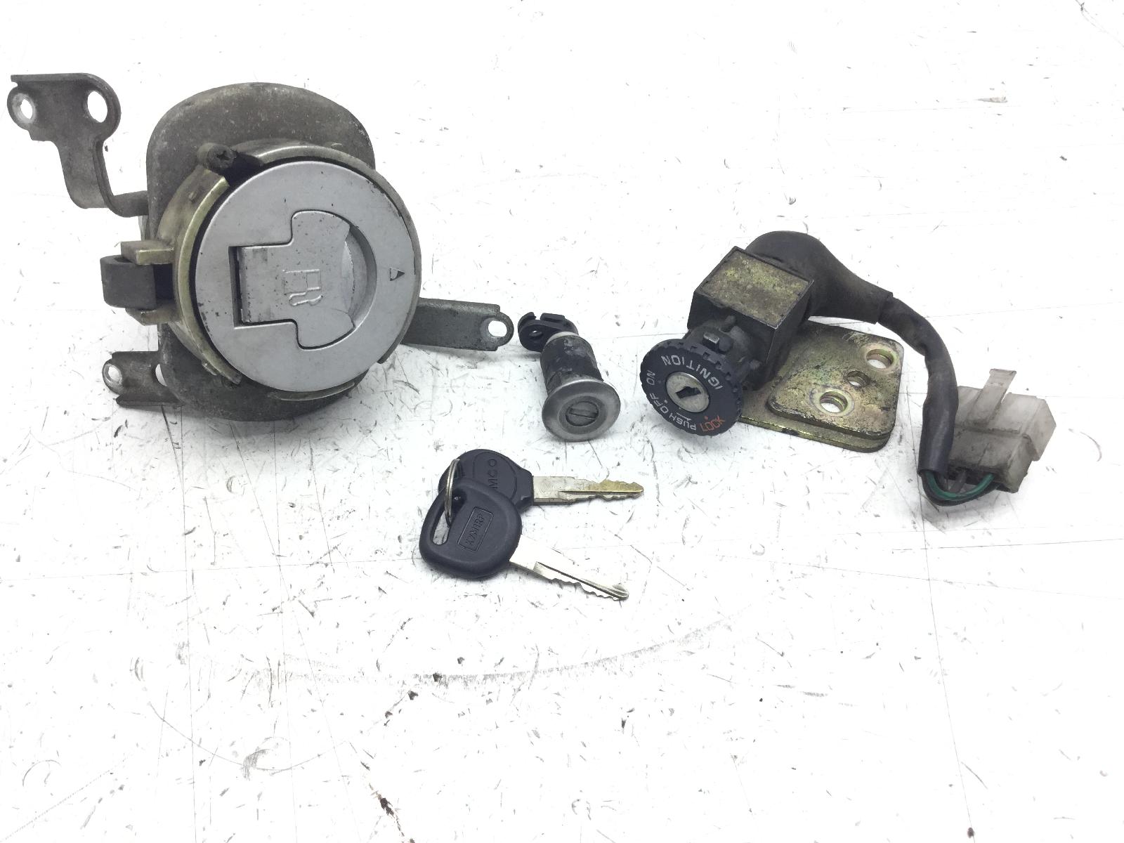 Kymco dink classic euro 2 50 blocchetto accensione chiave serratura e tappo 2003 2003 t80000
