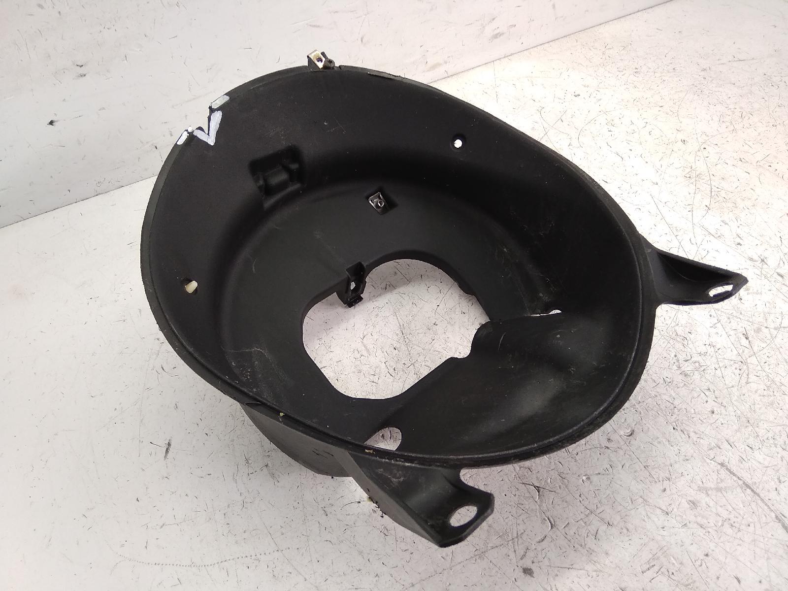 Piaggio fly 4t 4v 50 carena vano ruota anteriore * attacco rotto 2012 2013 rp8c521