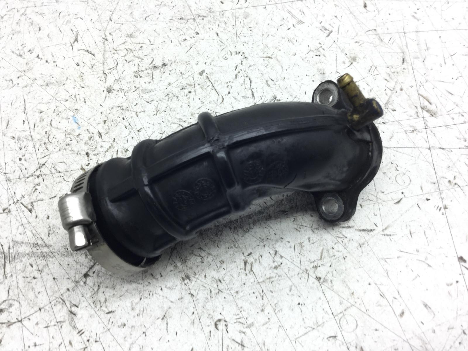 Piaggio fly 4t 4v 50 collettore aspirazione con crepa esterna 2012 2013 rp8c521