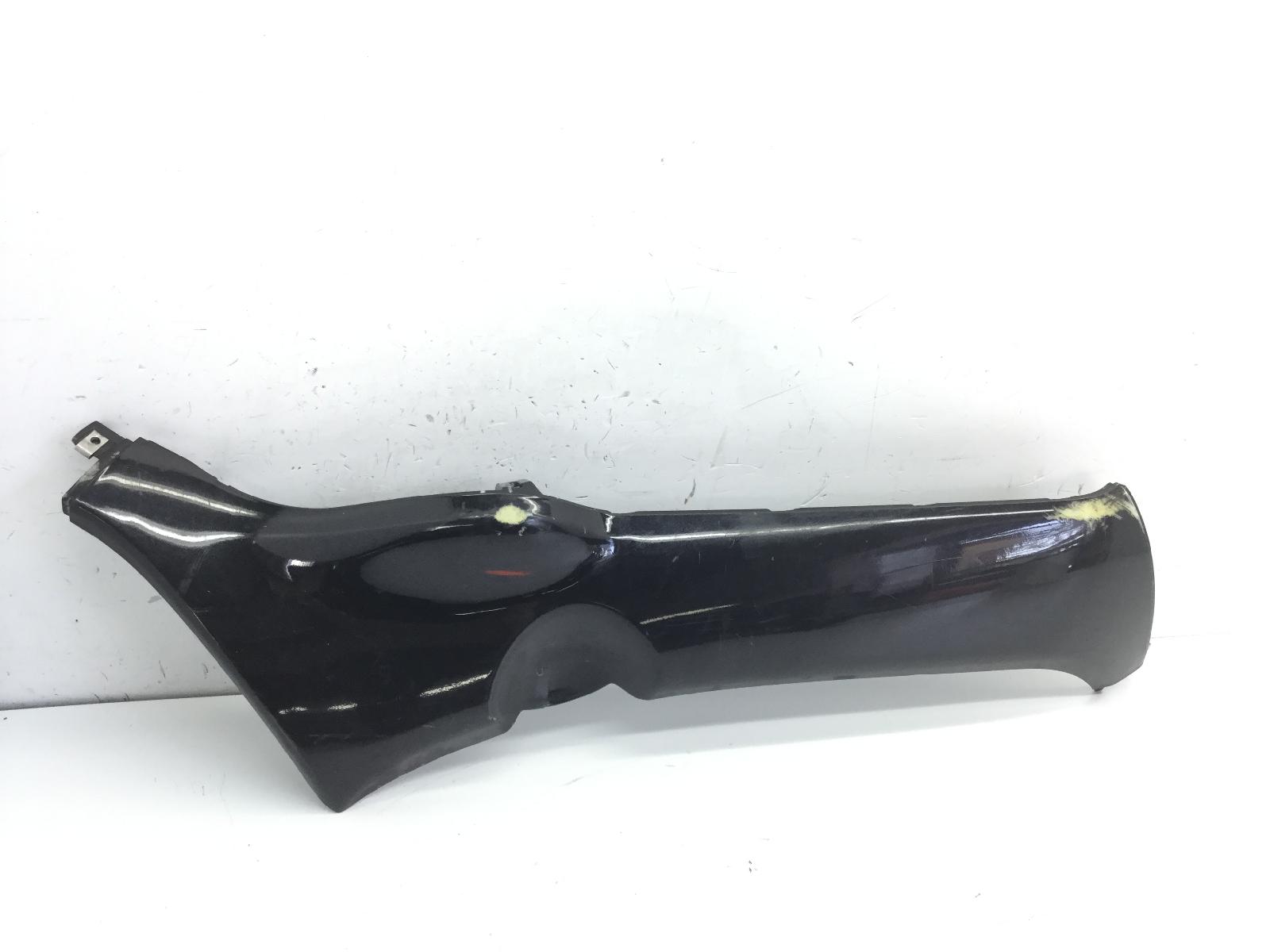 Piaggio x8 euro 3 400 carena sottopedana destra con attacco rotto 2006 2008 m52100