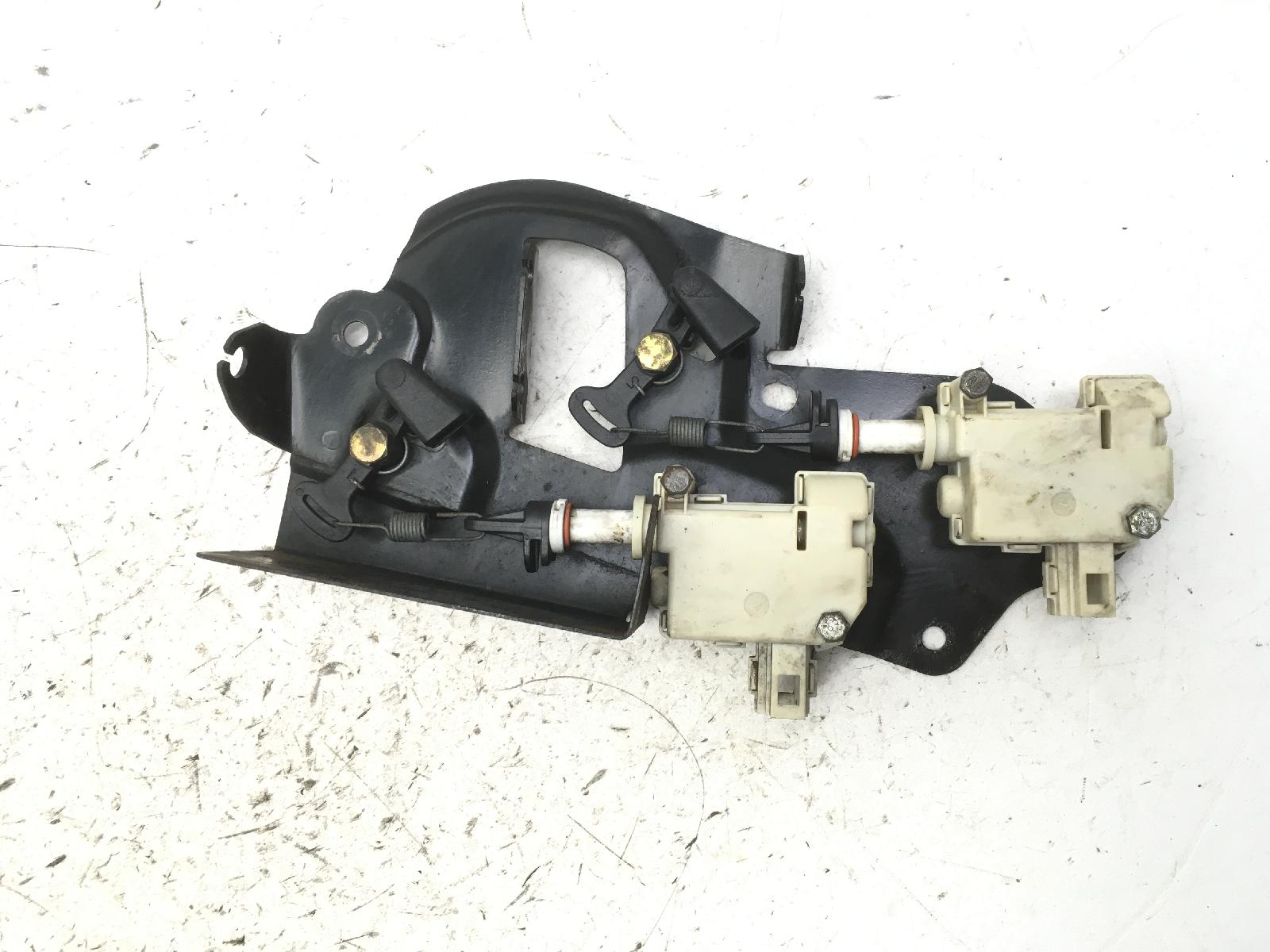Piaggio x8 euro 3 400 coppia attuatori apertura sella e bauletto 2006 2008 m52100