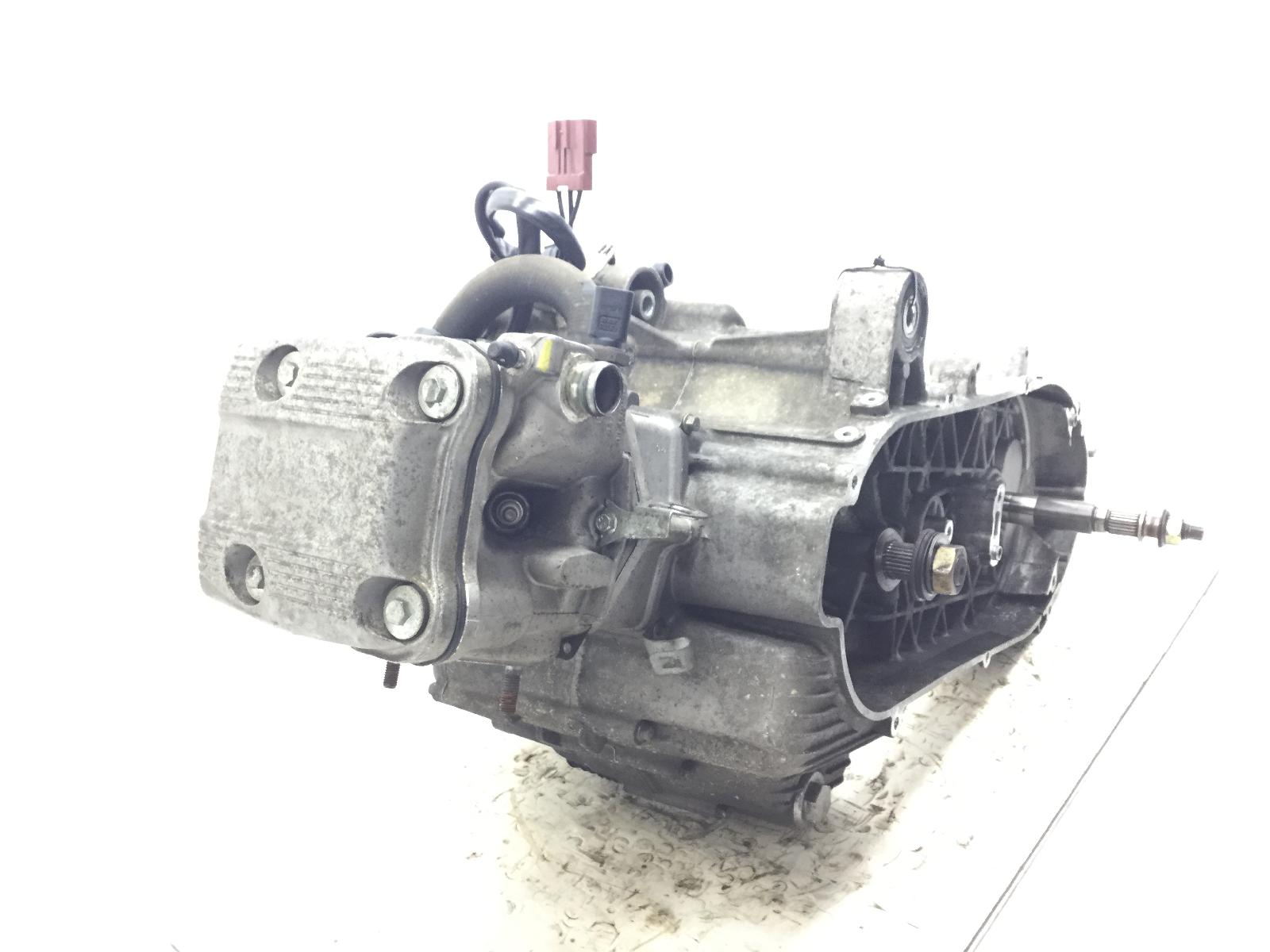 Piaggio x8 euro 3 400 blocco motore engine mod: m521m 2006 2008 m52100