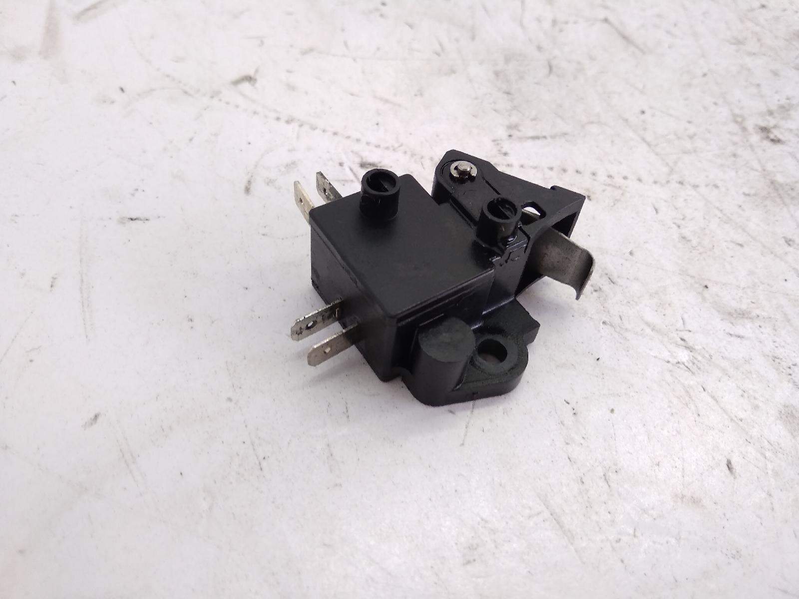 Honda sw-t abs 600 sensore stop pompa freno posteriore sinistra 2011 2011 jh2pf01d2bk