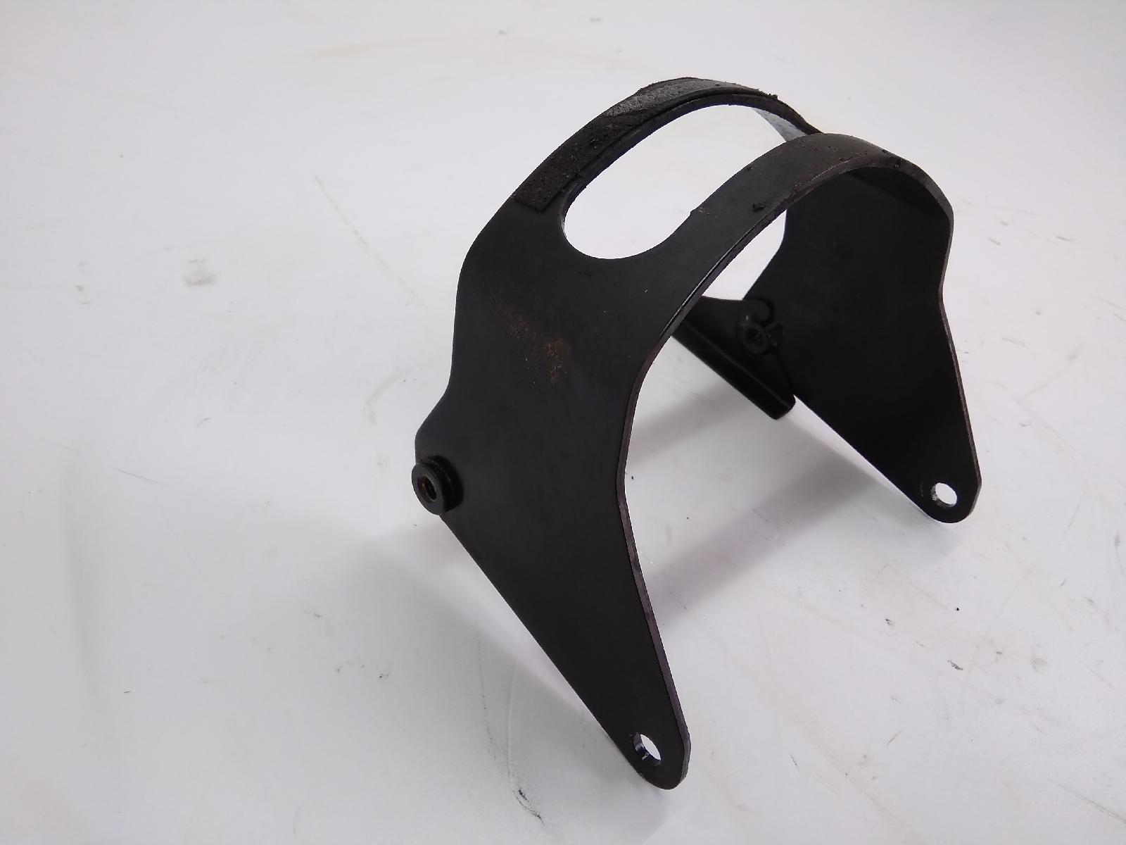 Honda sw-t abs 600 staffa supporto parafango ruota anteriore 2011 2011 jh2pf01d2bk
