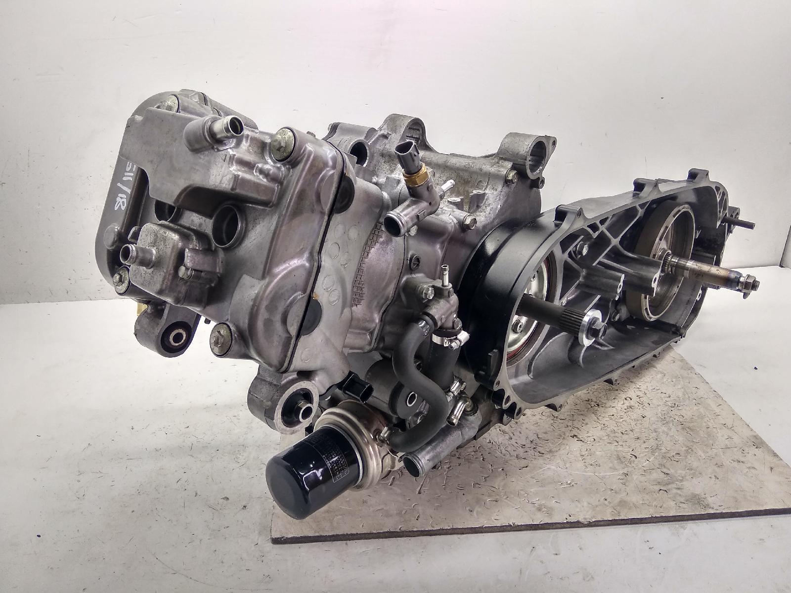 Honda sw-t abs 600 blocco motore engine semicompleto mod pf01e forcellone * 2011 2011 jh2pf01d2bk