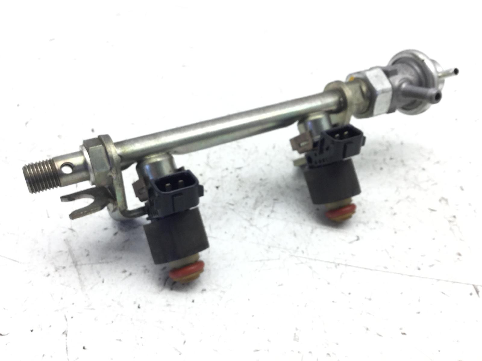 Honda sw-t abs 600 coppia iniettori con supporto 2011 2011 jh2pf01d2bk