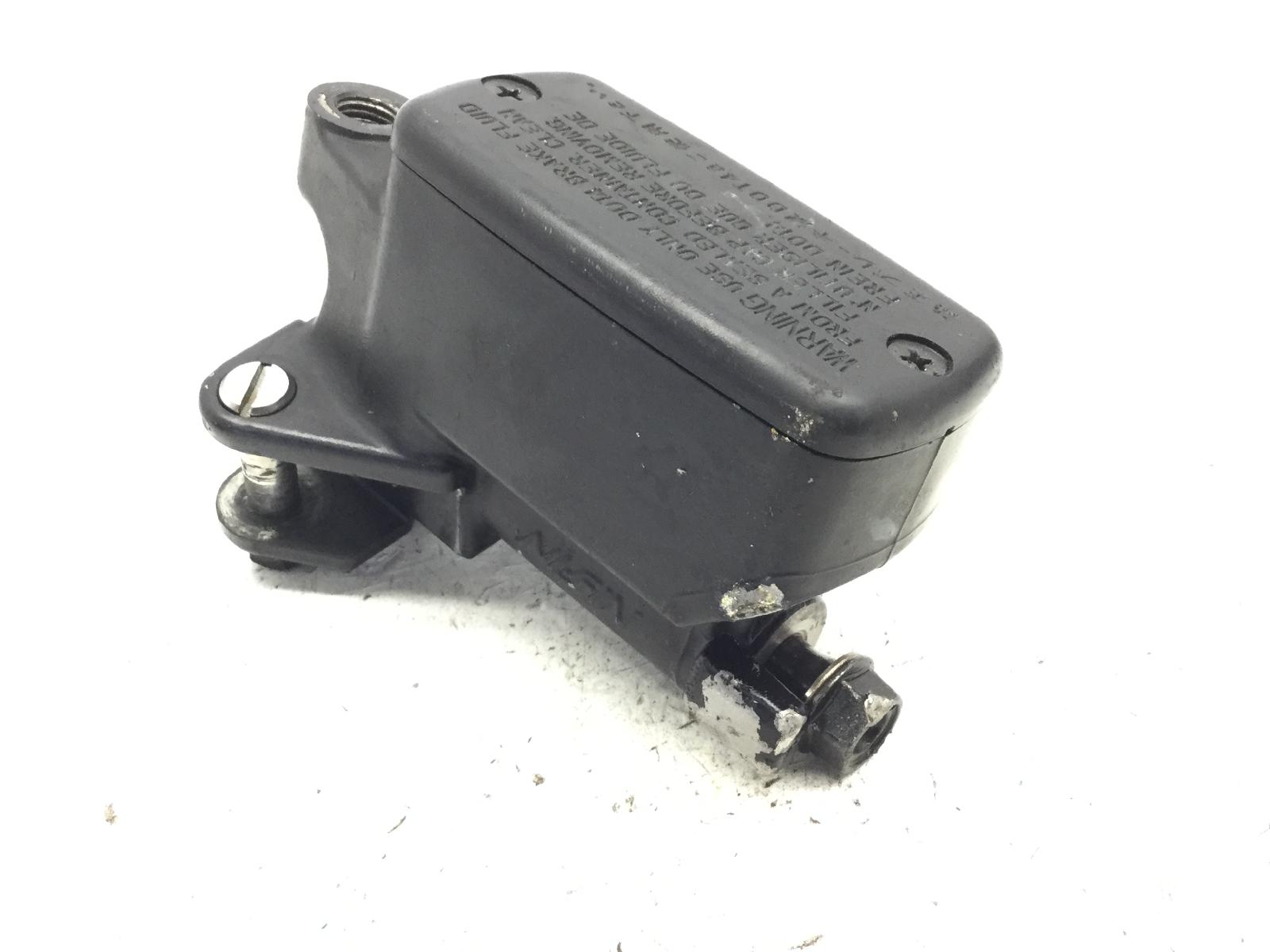 Honda sw-t abs 600 pompa destra freno anteriore no leva no sensore 2011 2011 jh2pf01d2bk