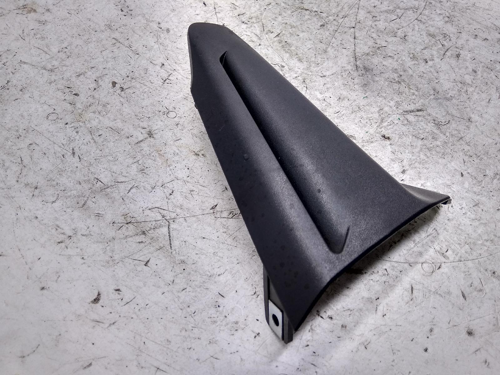 Honda sw-t abs 600 carena manubrio inferiore 53271-mct-0100 aletta rotta 2011 2011 jh2pf01d2bk